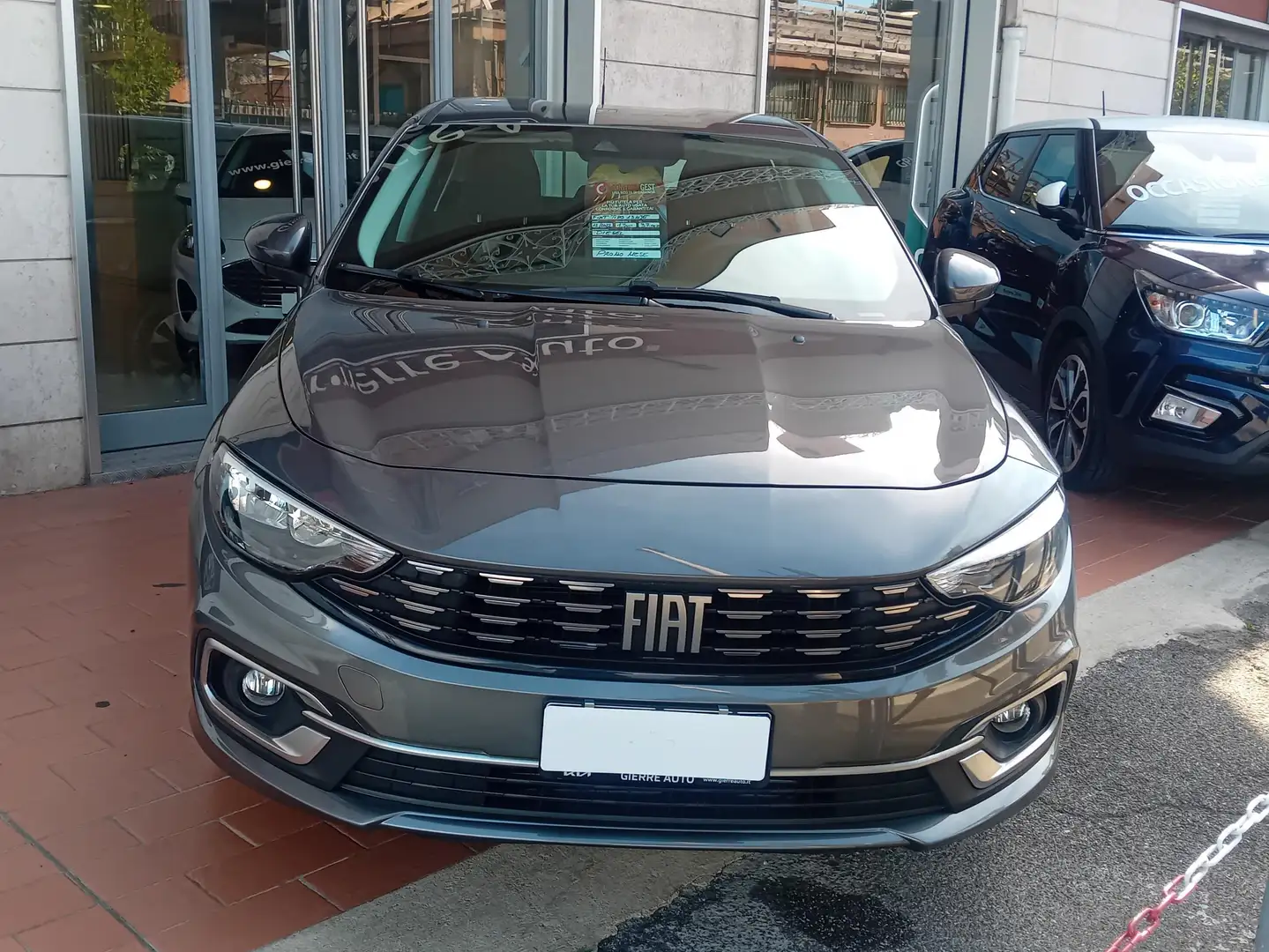 Fiat Tipo Tipo 5porte II 2021 5p 1.3 mjt City Life s Gris - 2