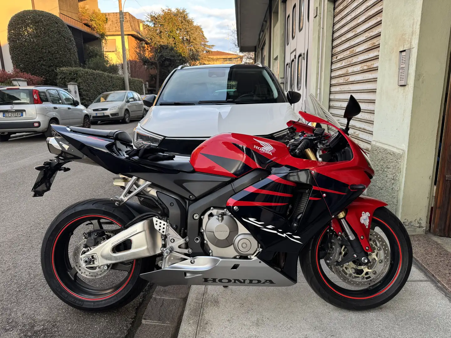 Honda CBR 600 Honda CBR600RR - 1
