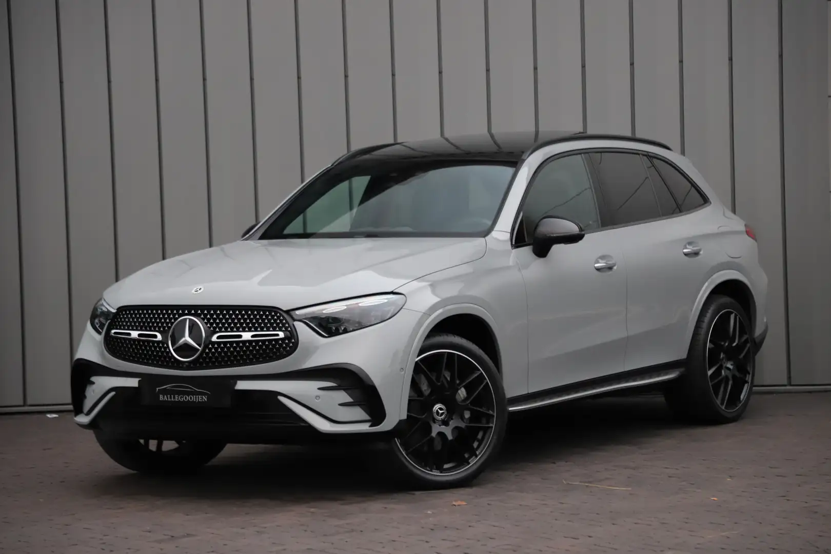 Mercedes-Benz GLC 400 400e AMG 4-Matic | 381PK | Head-up | Keyless-go | Gris - 1