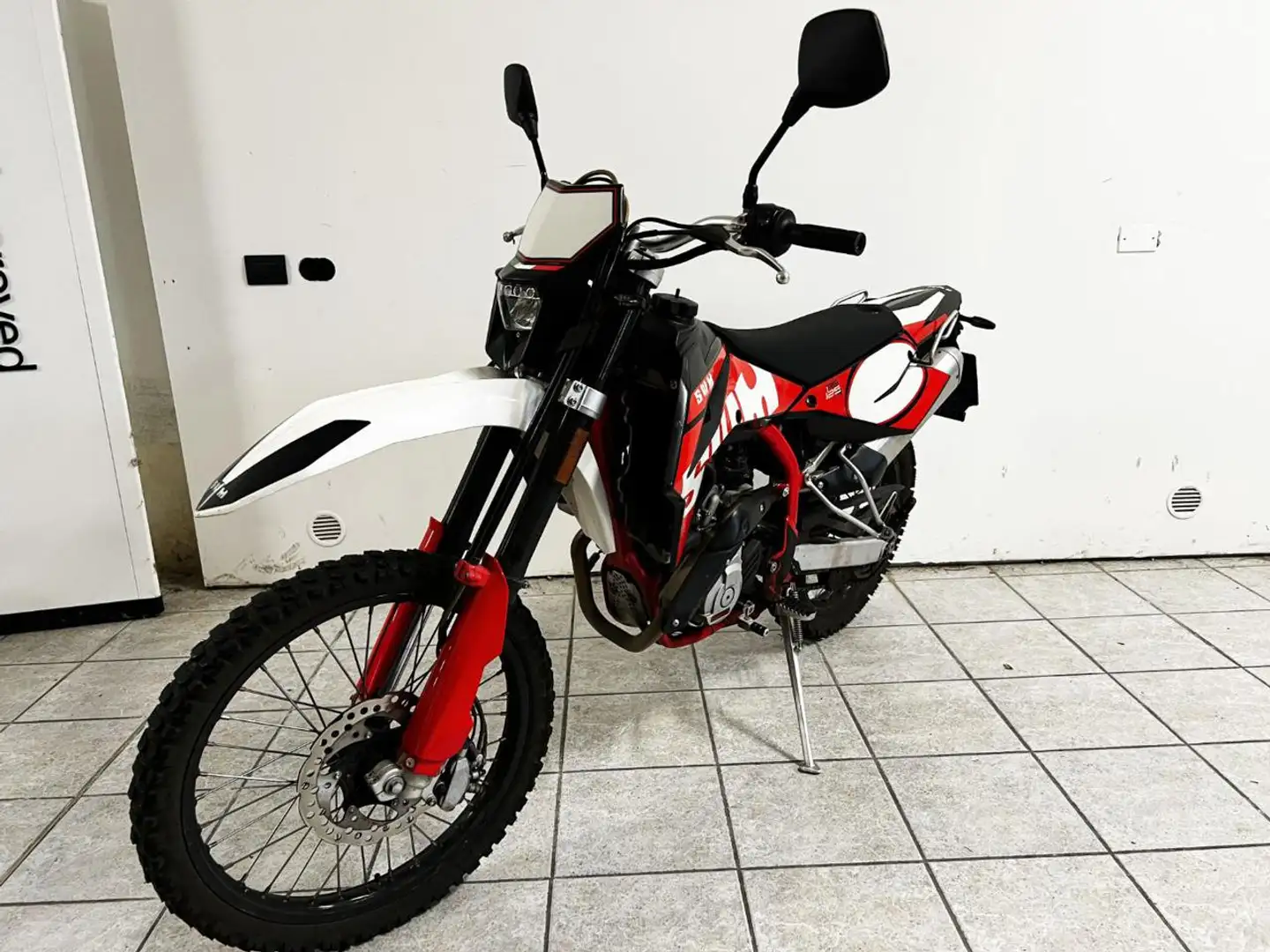 SWM RS 125 R Red Rouge - 2