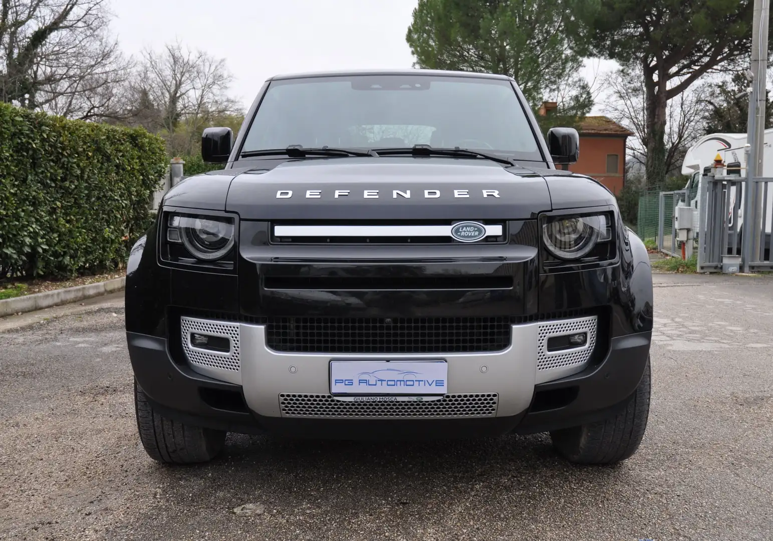 Land Rover Defender Defender 110 3.0d i6 mhev SE AWD 200cv automatica Zwart - 2
