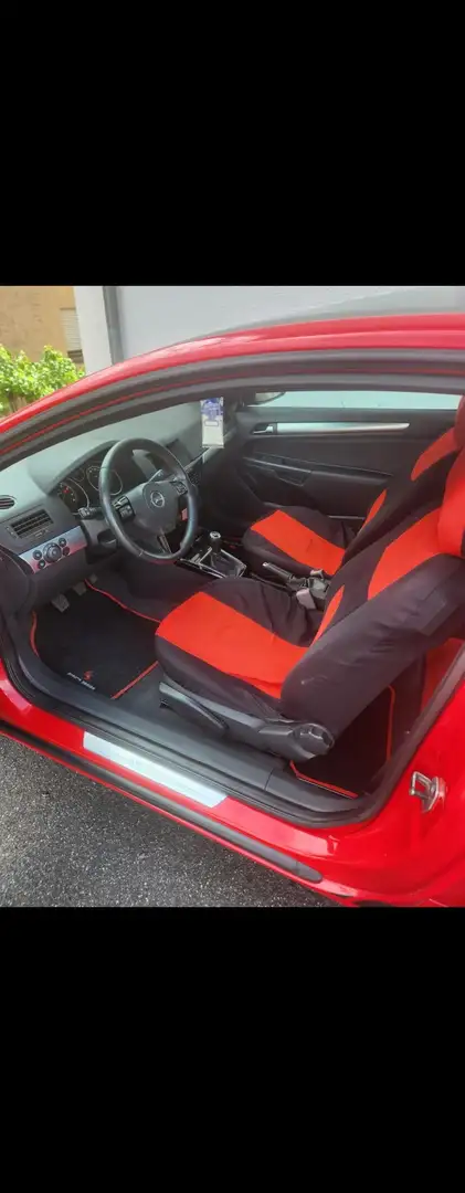 Opel Astra Astra GTC 1.6 Innovation Grün - 1