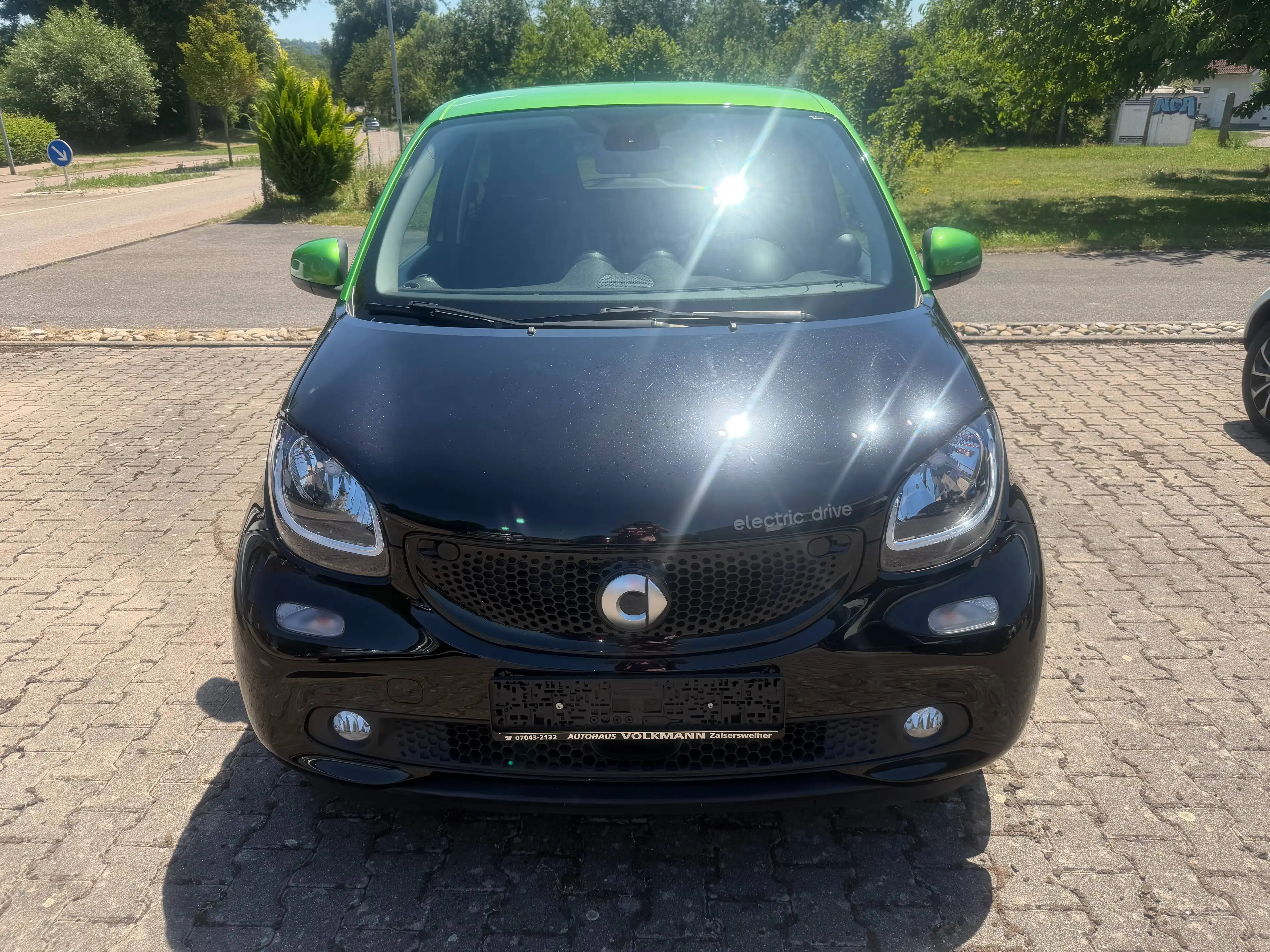 smart forFour electric drive / EQ 60 kW passion Parksensoren Sitzheizung Bluetooth Tempomat — photo 3