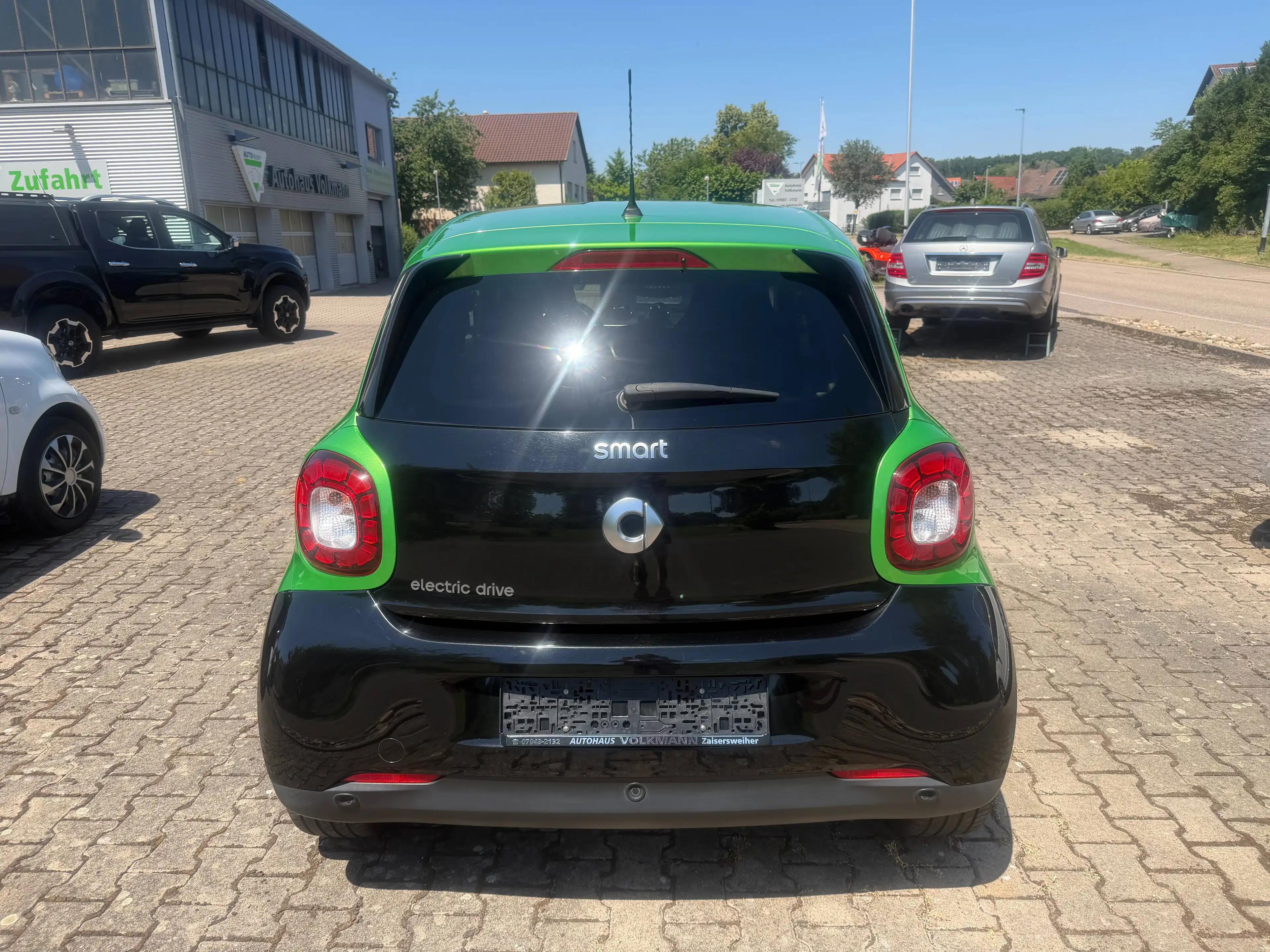 smart forFour electric drive / EQ 60 kW passion Parksensoren Sitzheizung Bluetooth Tempomat — photo 6