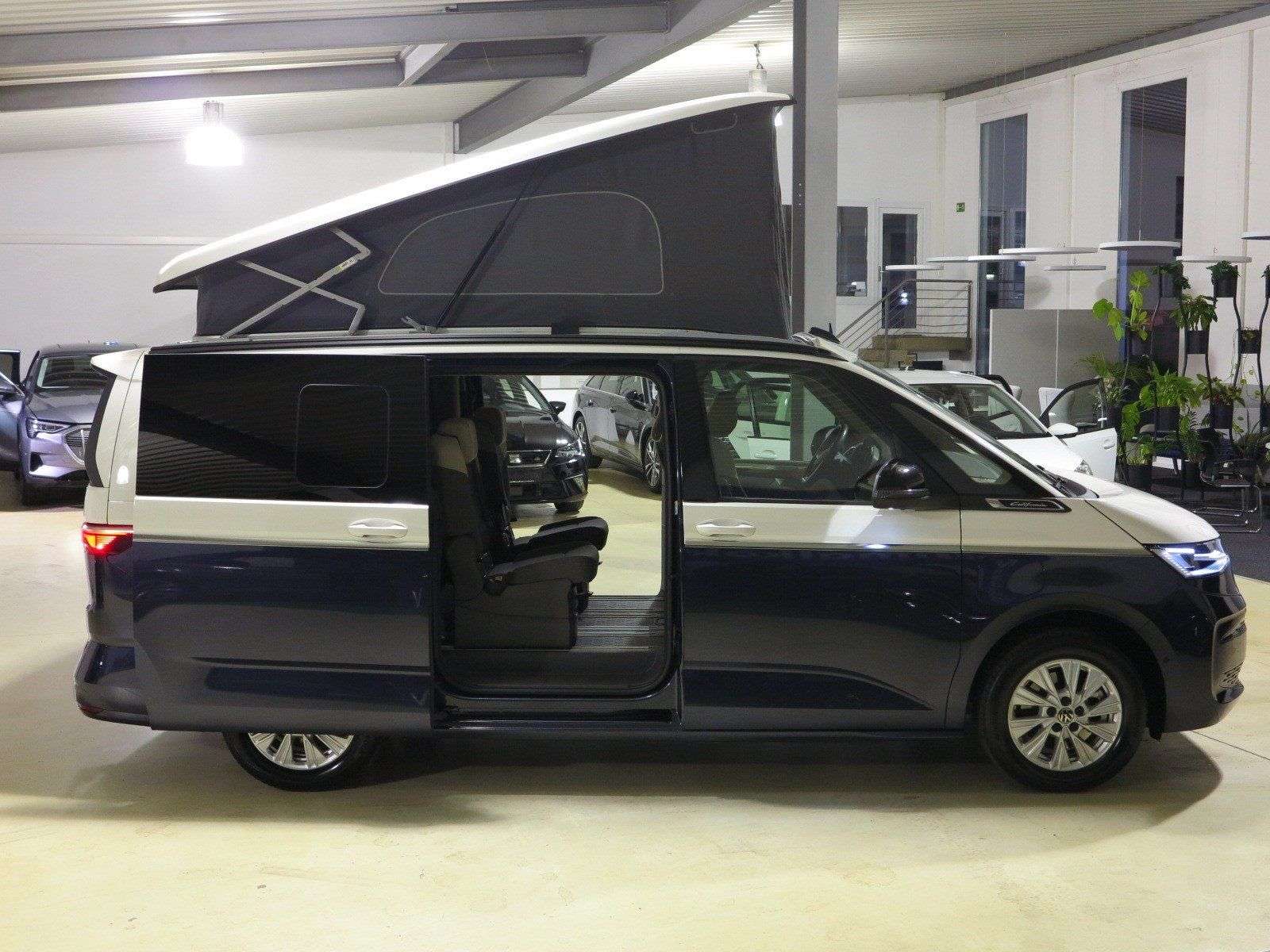 Volkswagen T7 California