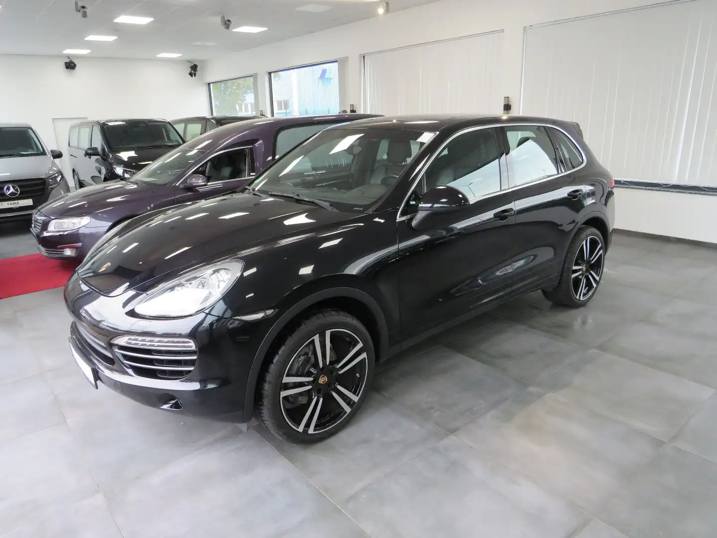Porsche Cayenne 3.0 diesel * LEDER + NAVI + XENON * Schwarz - 1