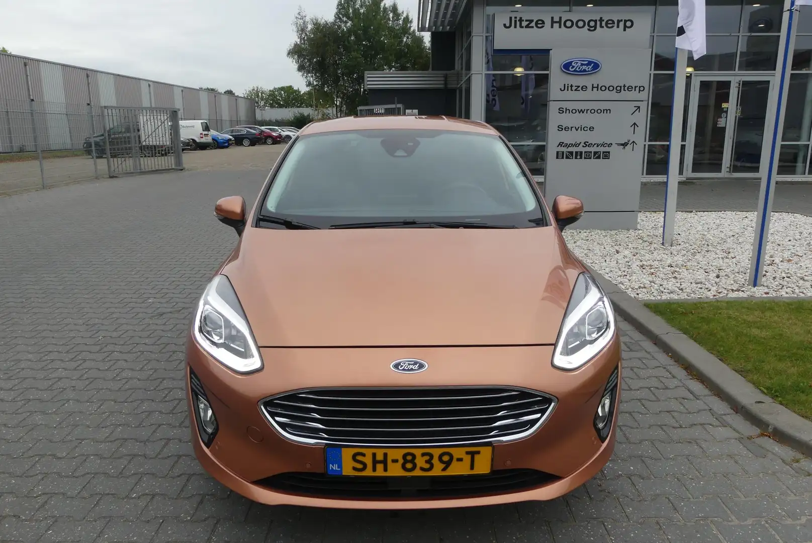 Ford Fiesta 1.0 EcoBoost Titanium TREKHAAK, B&O, ADAPT. CRUISE Oranje - 2