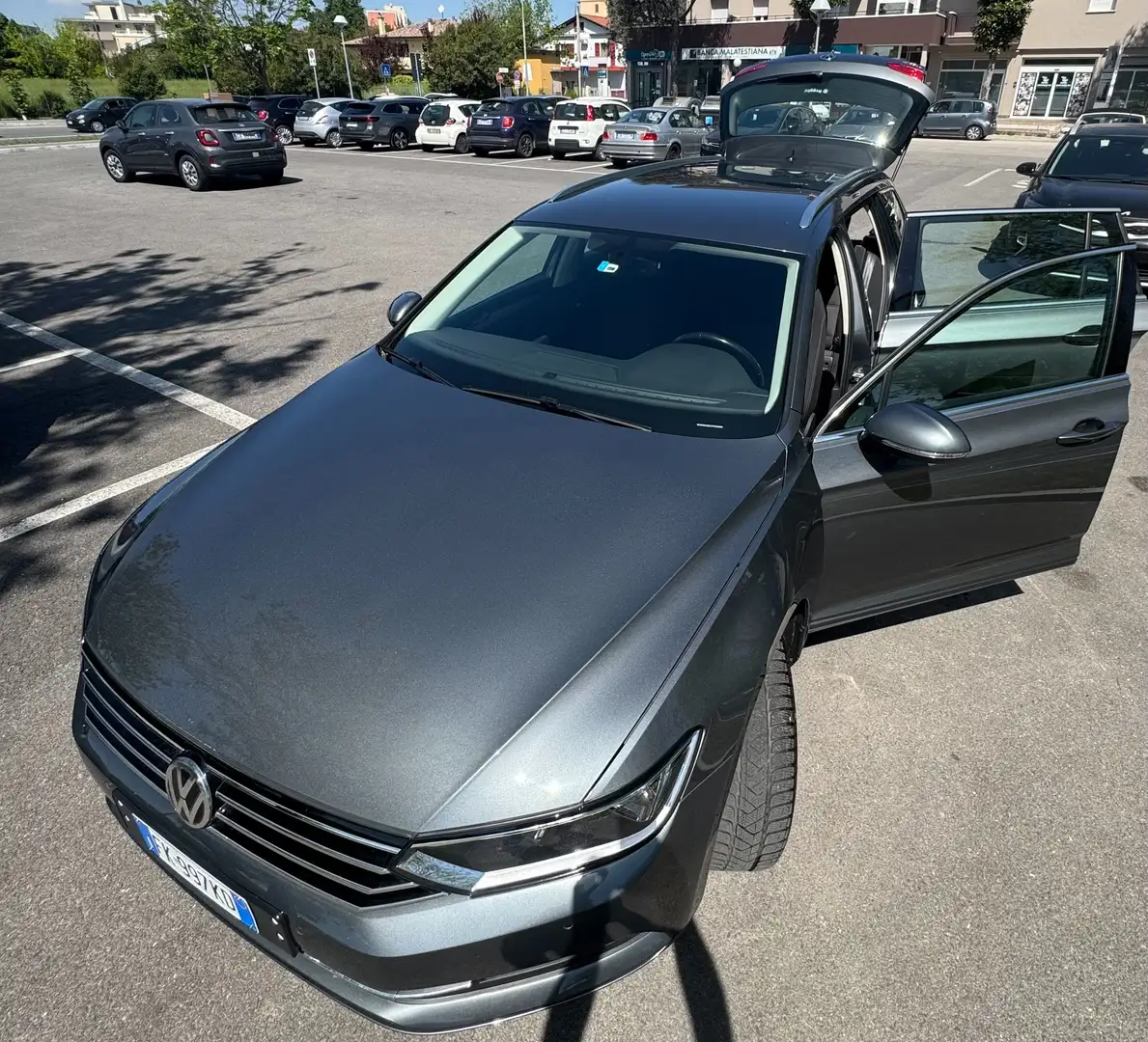 Volkswagen Passat Serie 8 High Line 2.0 TDI DSG BlueMotionTech Grigio - 1
