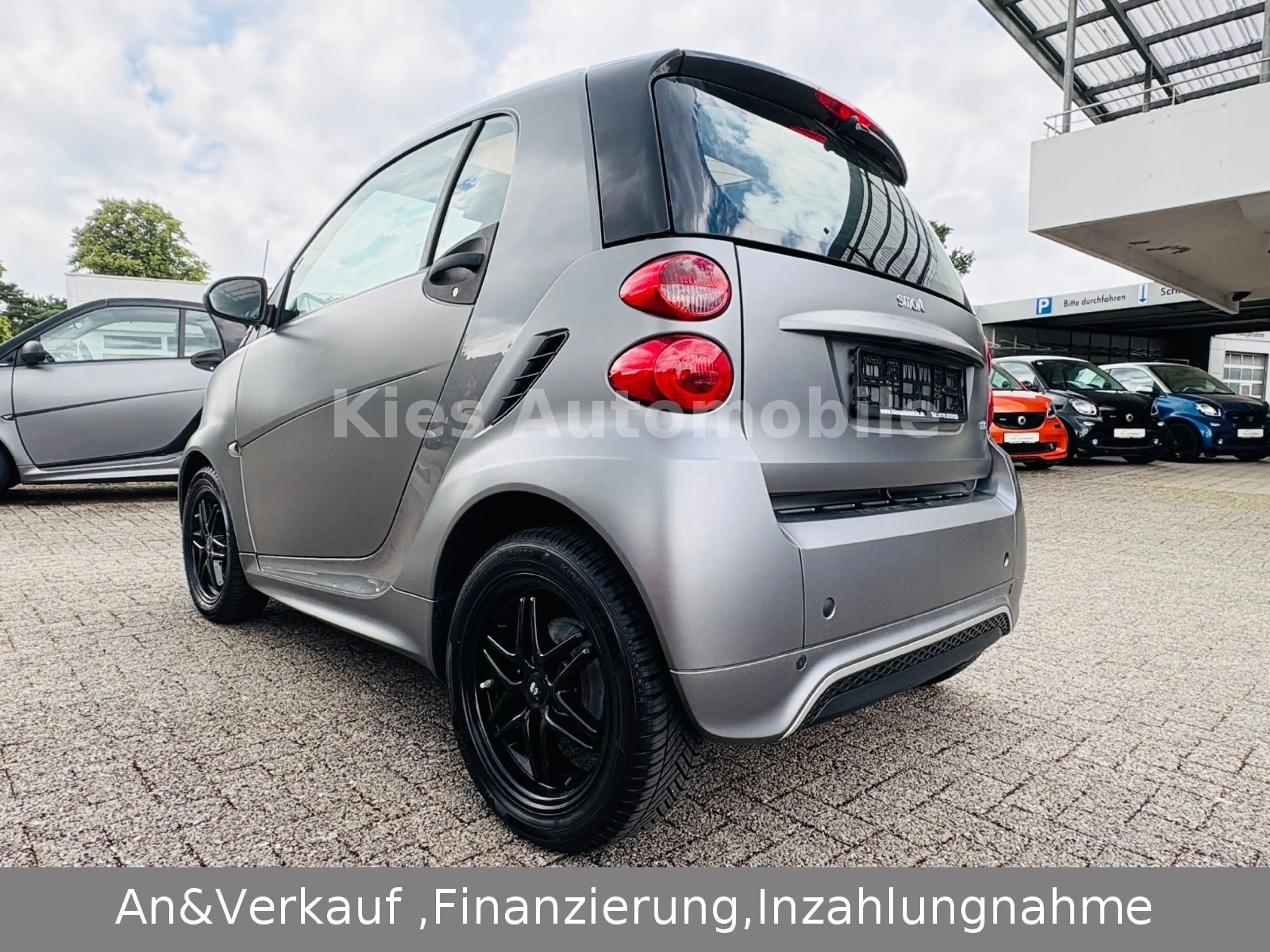smart forTwo Passion AUTOM/SERVO/KLIMA/PANO/BRABUS FEL — photo 4