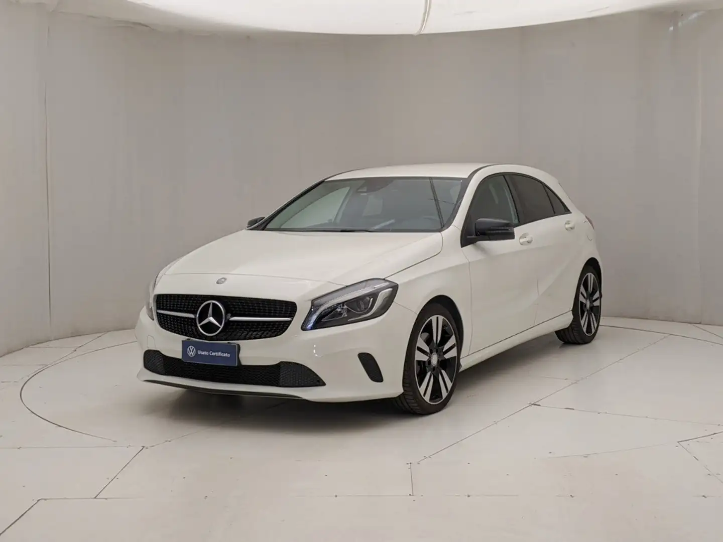 Mercedes-Benz A 200 d Automatic 4Matic Sport Blanc - 1
