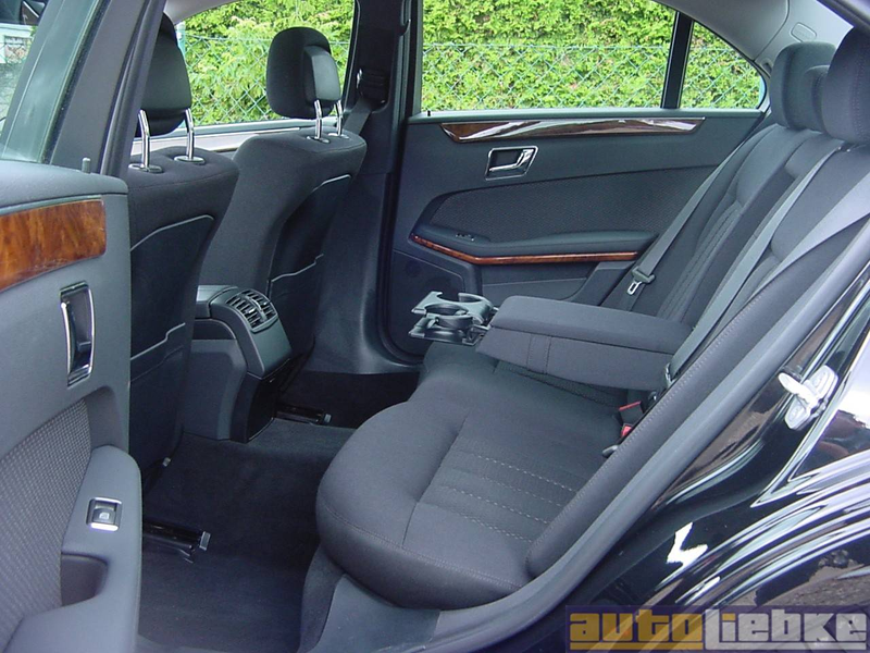 Mercedes-Benz E 250 ELEG. AUTOM,XEN,NAVI-CO,SHZ,PTS,BT,GRA — photo 8