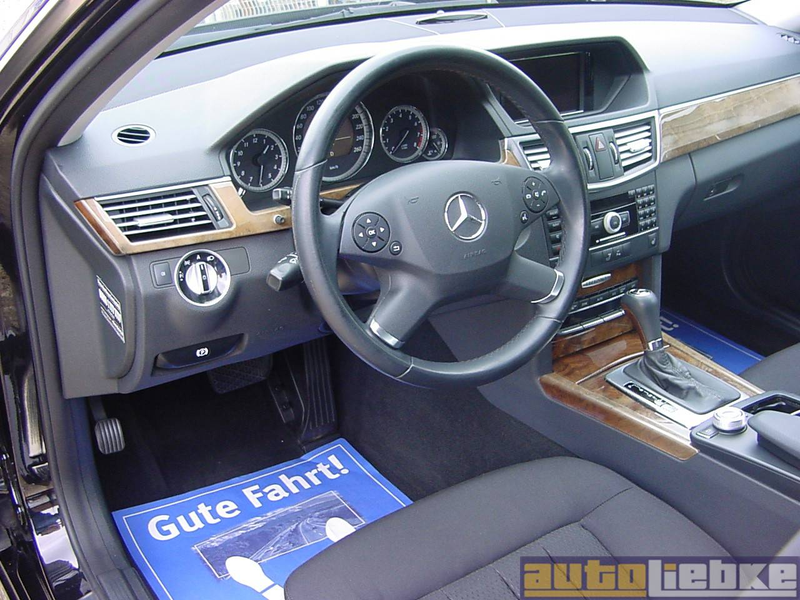 Mercedes-Benz E 250 ELEG. AUTOM,XEN,NAVI-CO,SHZ,PTS,BT,GRA — photo 9