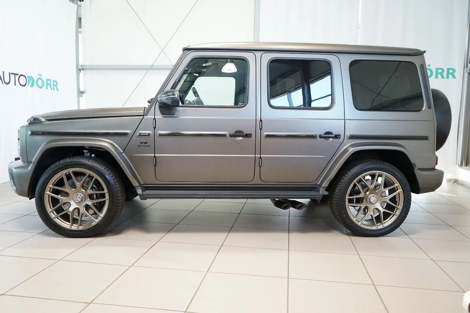 Mercedes-Benz G 63 AMG Speedshift 9G-Tronic Facelift+AHK+22" Grau - 2