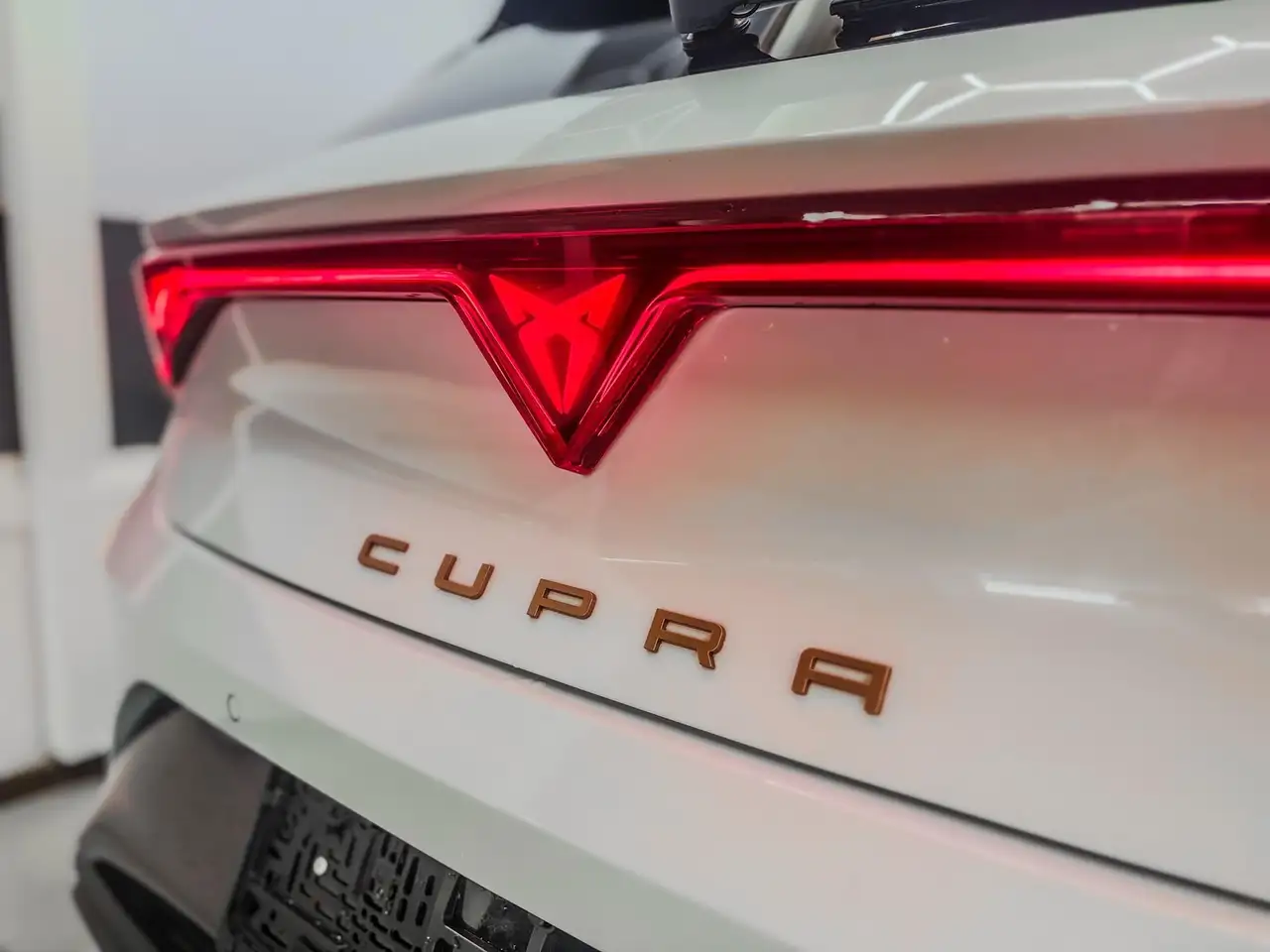 CUPRA Leon 2026 — фото 6