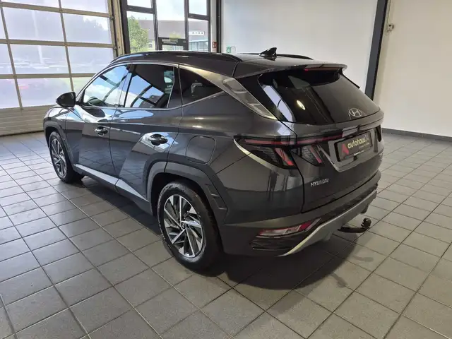 Hyundai Tucson view 4