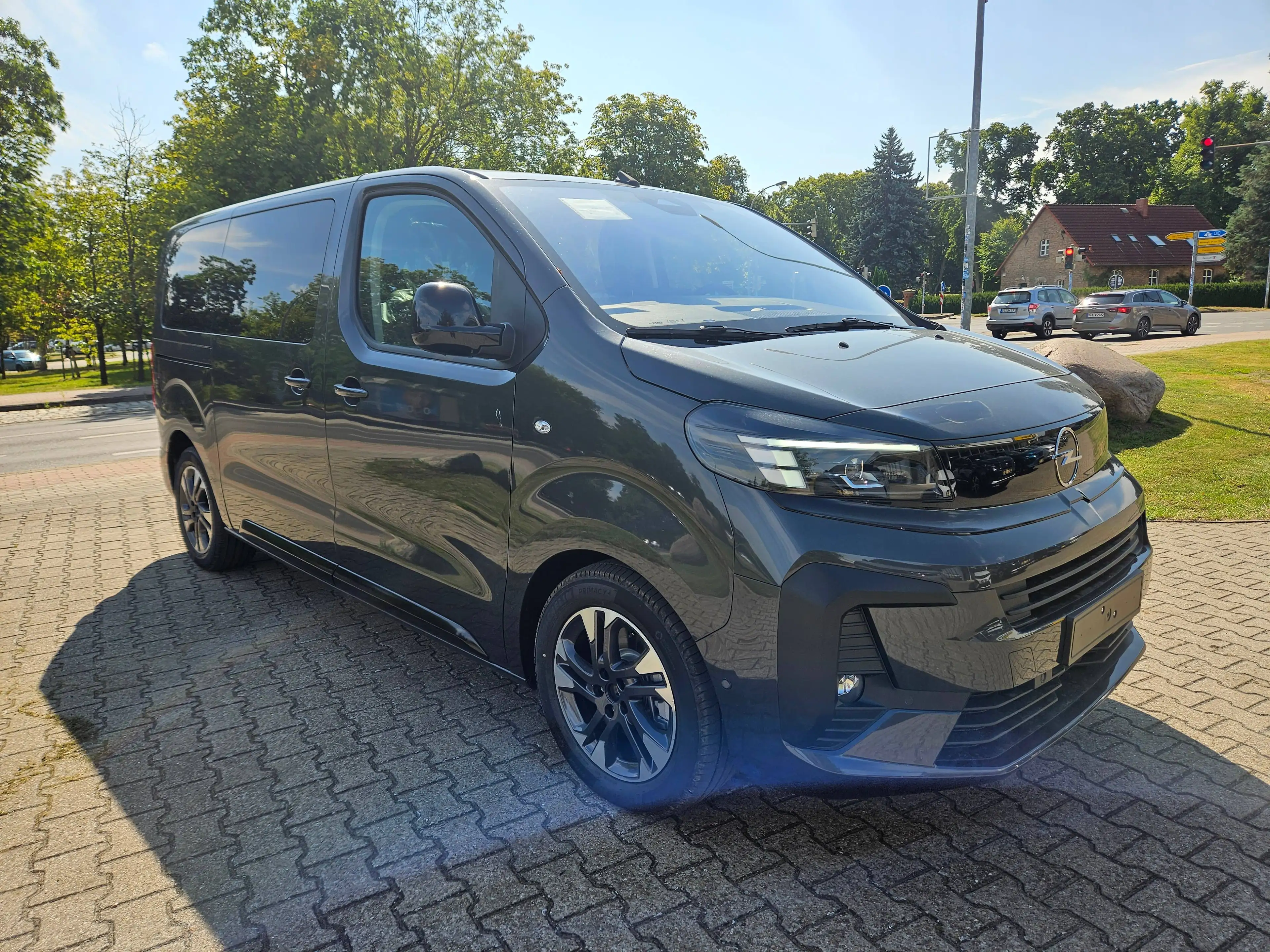 Opel Zafira Life GS LEDER AHK Standhzg.7-Sitzer Massage P-Dach LED — photo 6