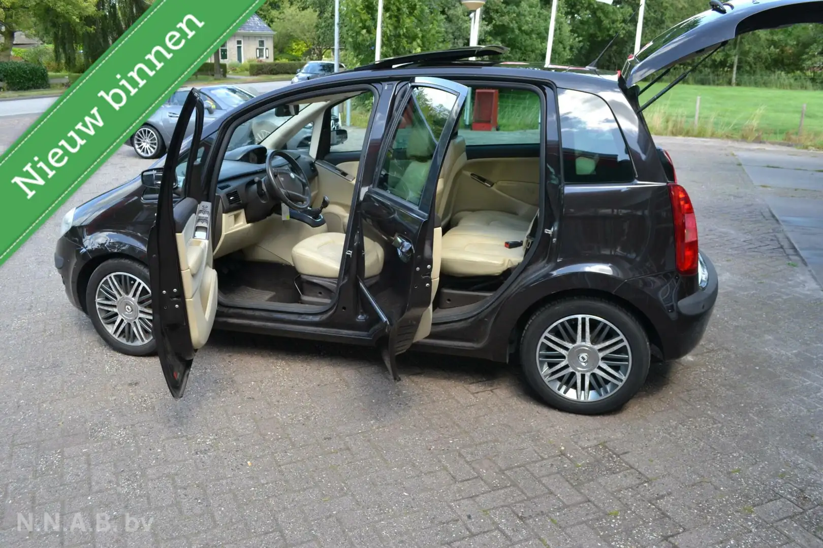 Lancia MUSA 1.4-16V Platino+ Braun - 2