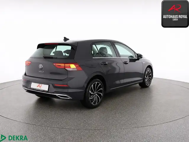 Volkswagen Golf view 5