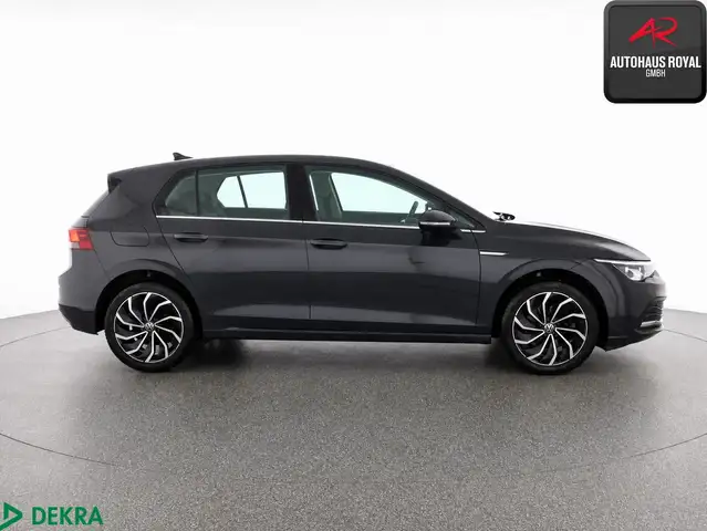 Volkswagen Golf view 6