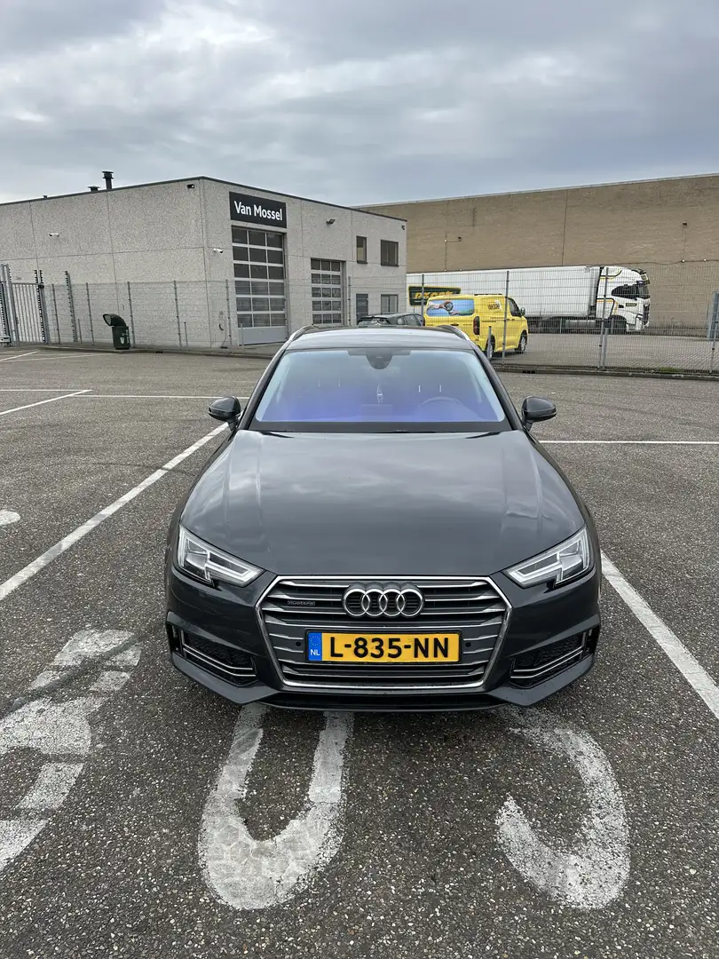 Audi A4 Avant 3.0 TDI quattro S tronic design - 1