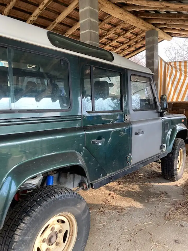Land Rover Defender 110 2.5 td5 E SW, foto 4