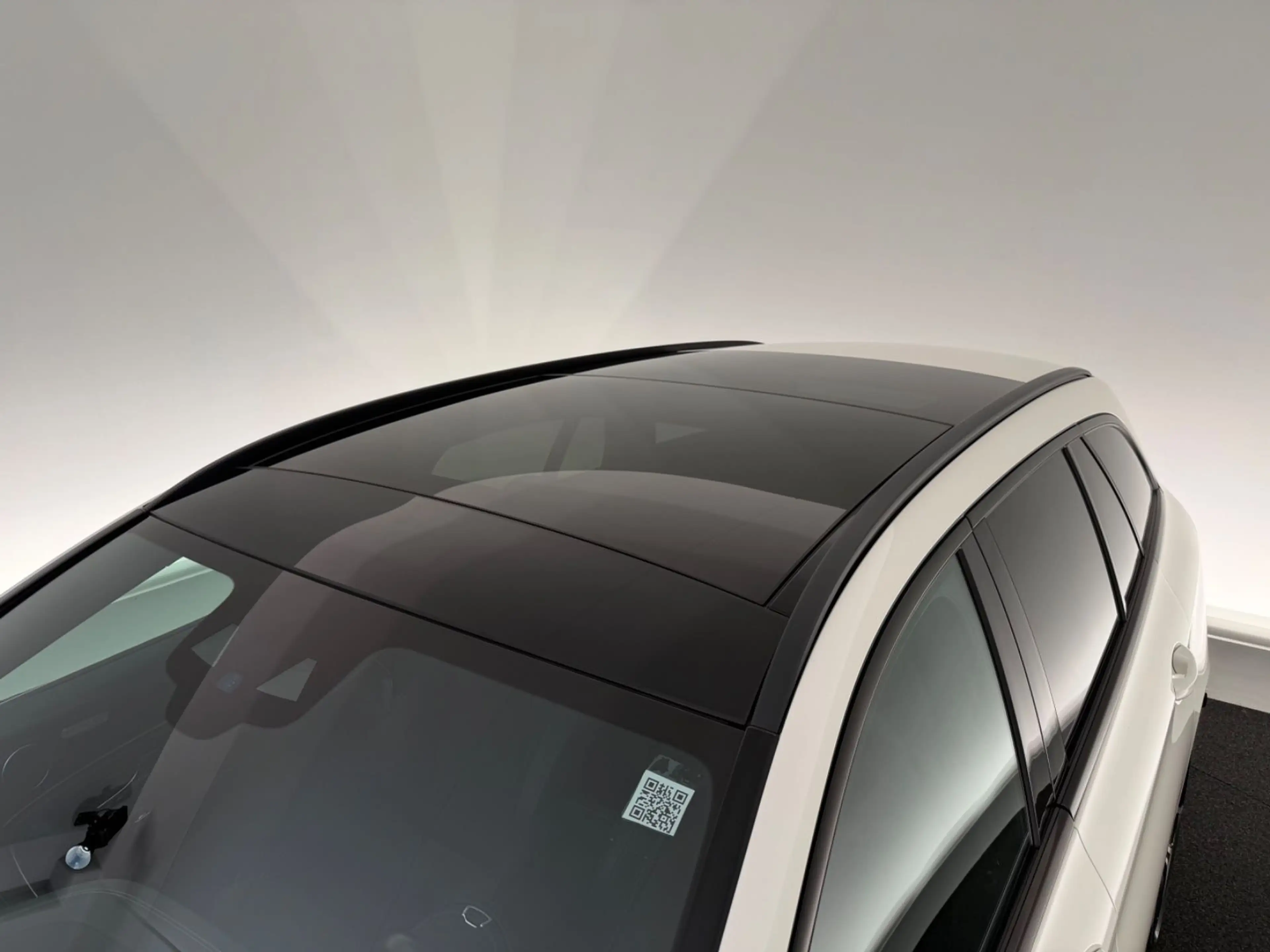 Mercedes-Benz E 450 4Ma.*AMG LINE*NIGHT-LED-AHK-PANO-360°-ABC — photo 14