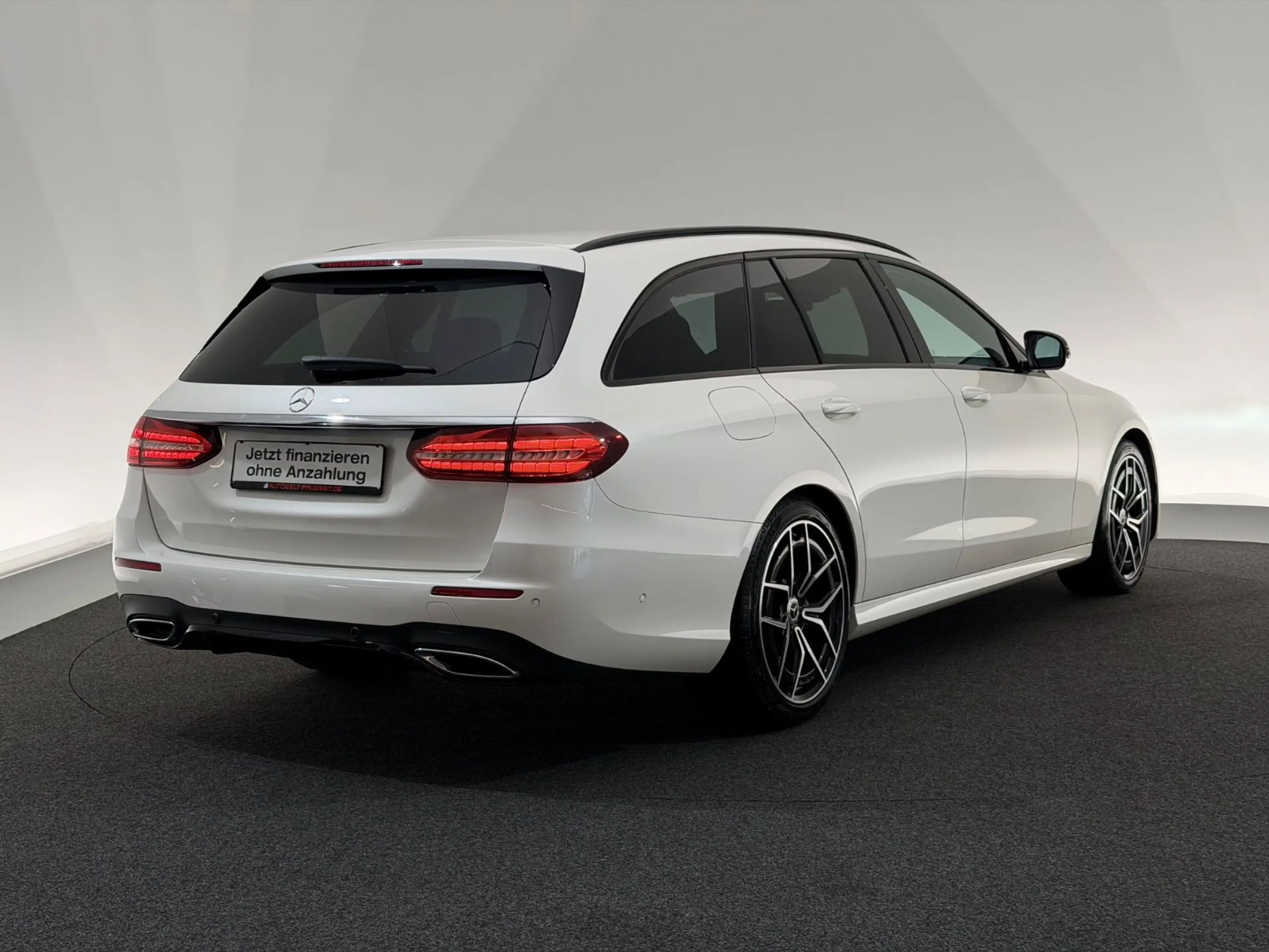 Mercedes-Benz E 450 4Ma.*AMG LINE*NIGHT-LED-AHK-PANO-360°-ABC — photo 7