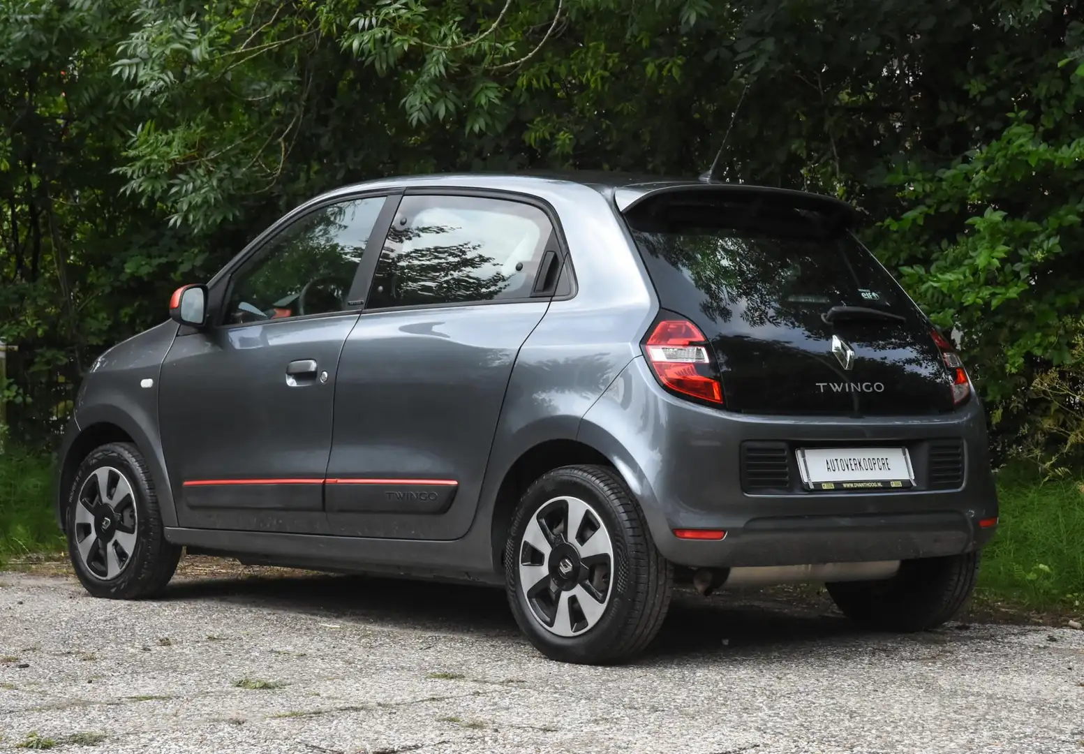 Renault Twingo 1.0 SCe Collection Grau - 2