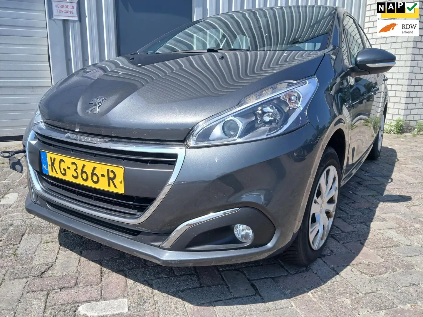 Peugeot 208 1.2 PureTech Blue Lion START NIET!! Grijs - 1