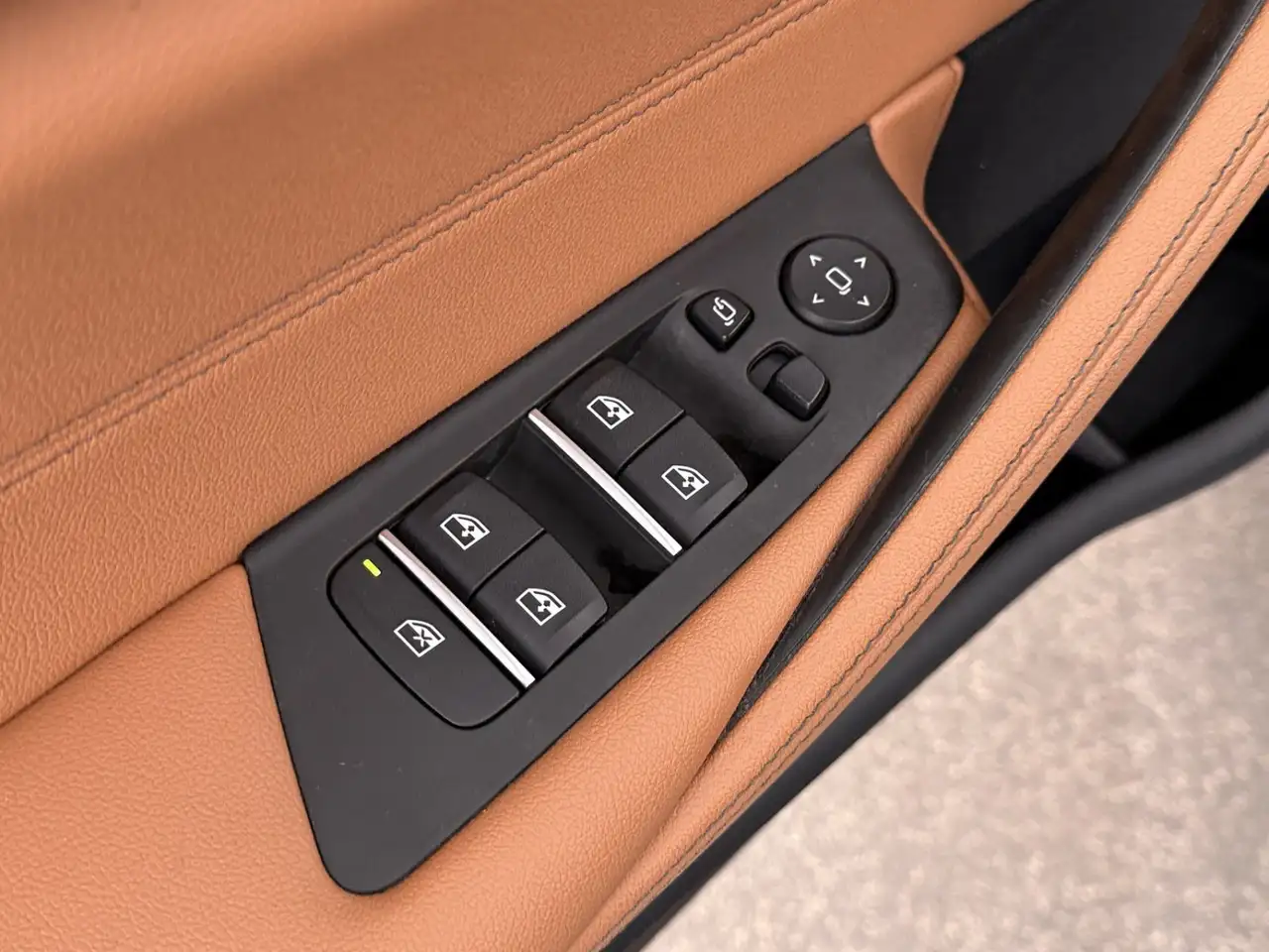 BMW 545 e Limousine xDrive M-Sport Aut LASER HEAD-UP, миниатюра 24