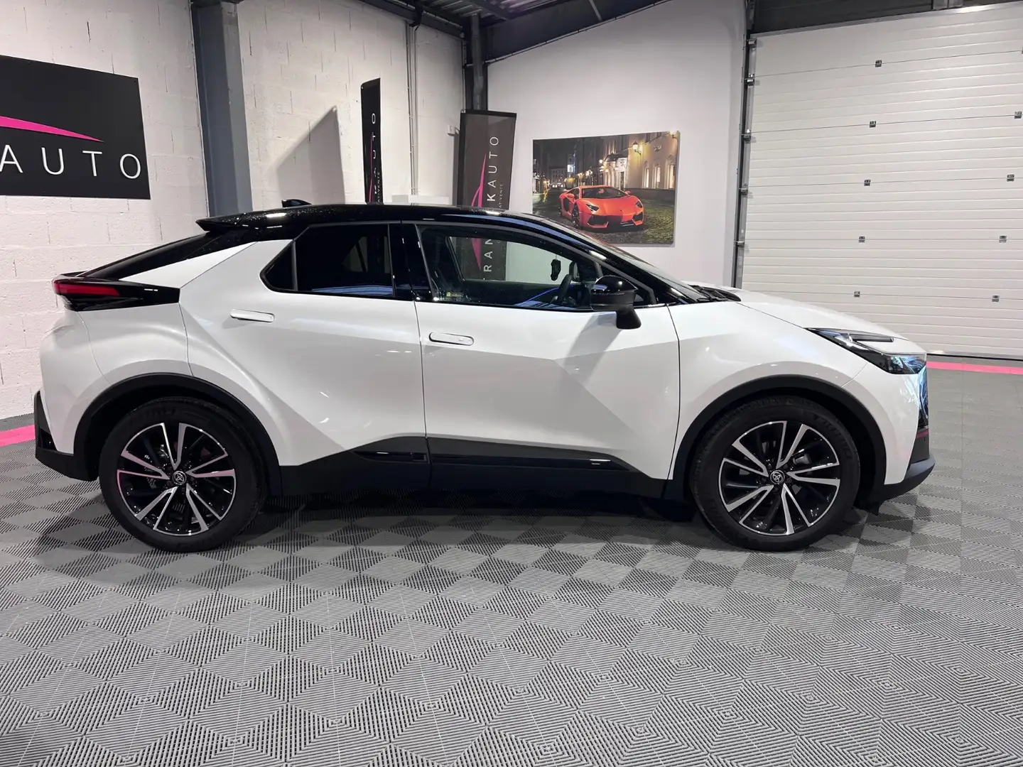 Toyota C-HR Collection Білий - 2
