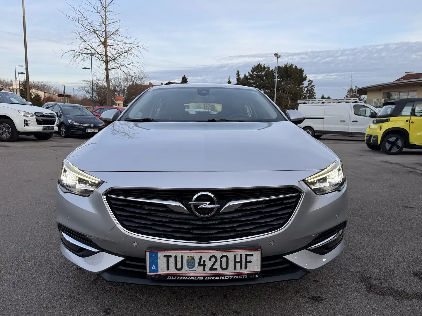 Opel Insignia Insignia GS 1,6 CDTI BlueInjection Innovation St./St. Aut. Innovation Silber - 2