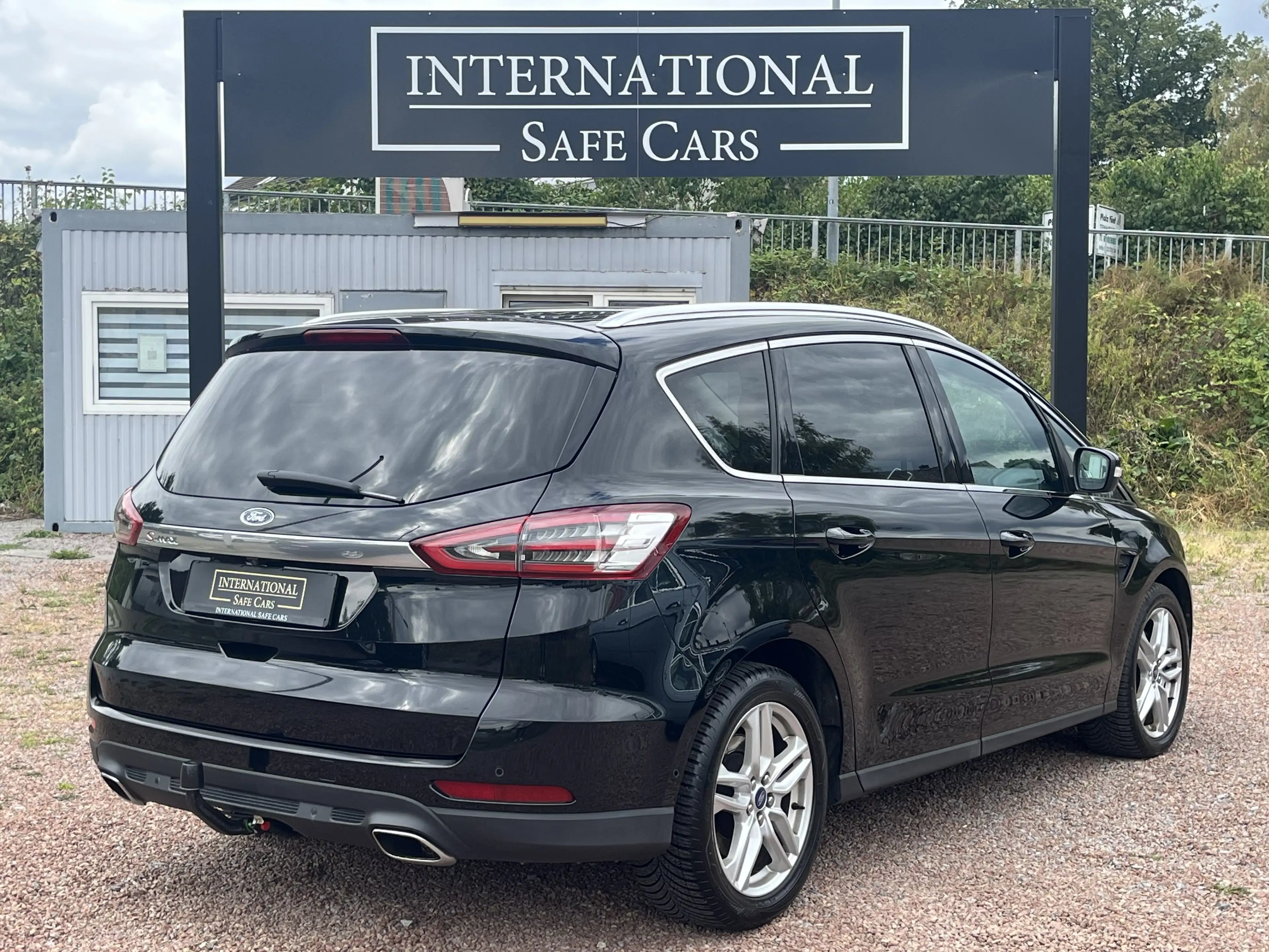 Ford S-Max 2.0 EcoBlue Titanium / 7-Sitzer / AHK / Kamera — photo 4