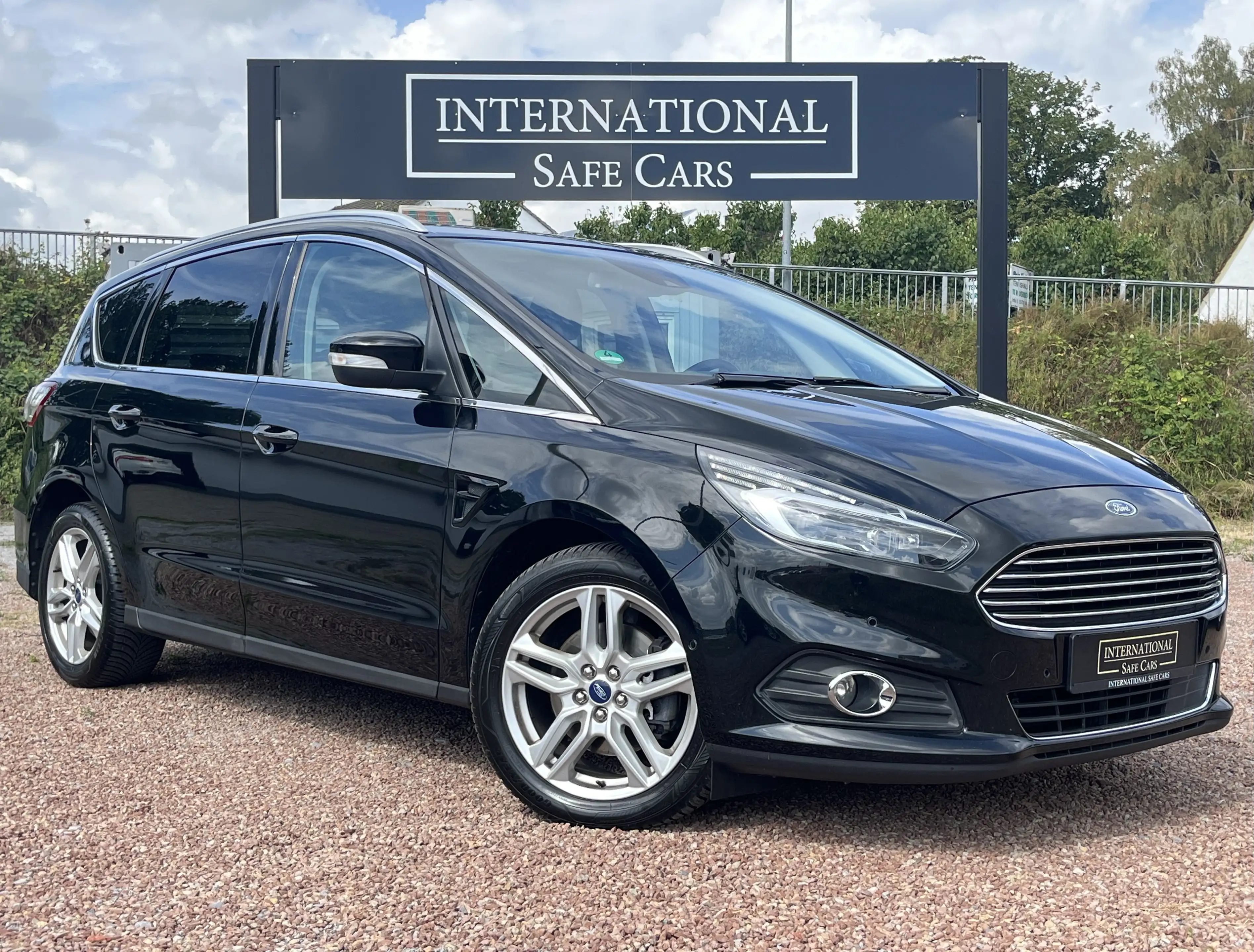 Ford S-Max 2.0 EcoBlue Titanium / 7-Sitzer / AHK / Kamera — photo 3