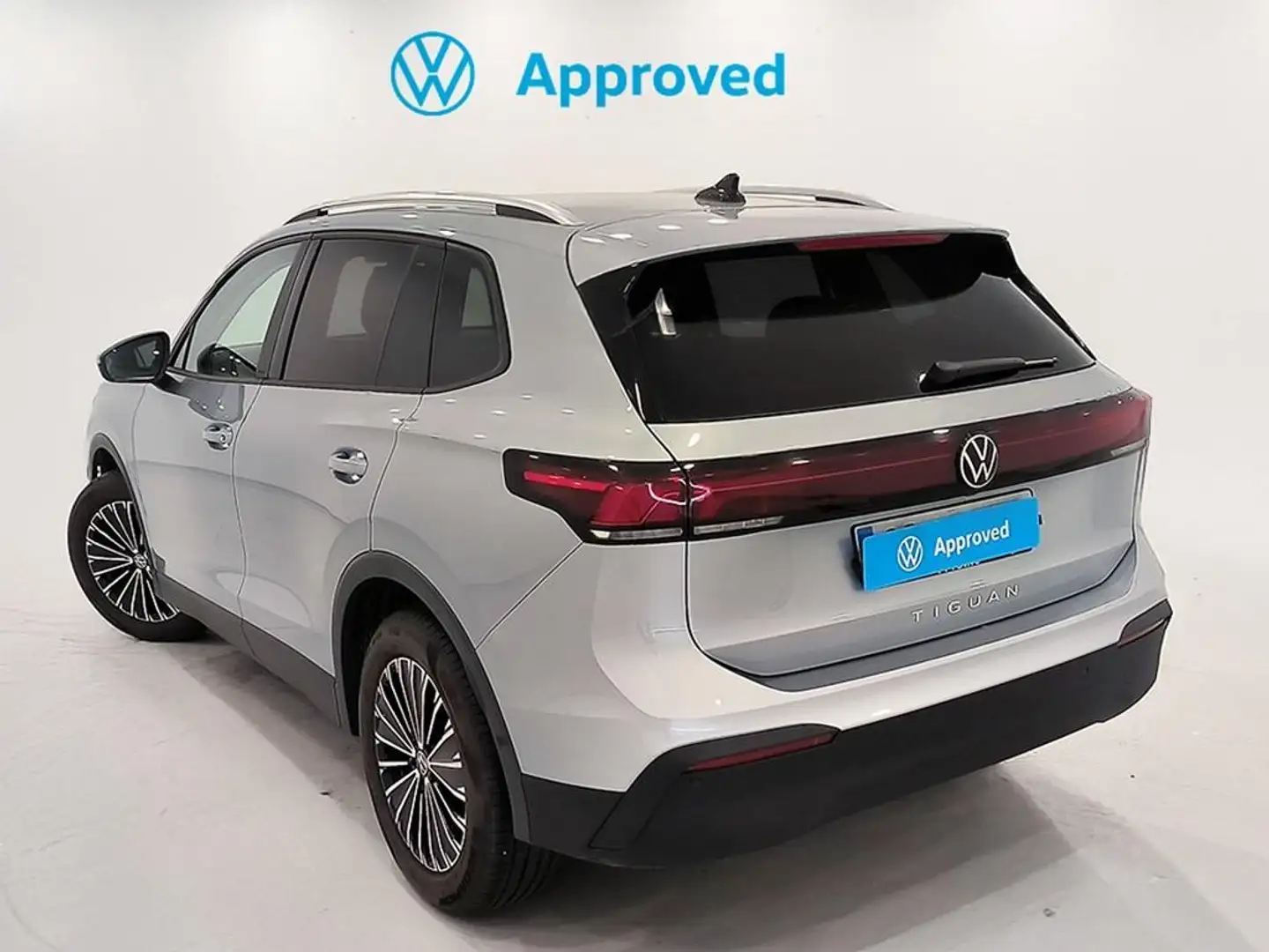 Volkswagen Tiguan 2.0TDI DSG Life 110kW Plateado - 2