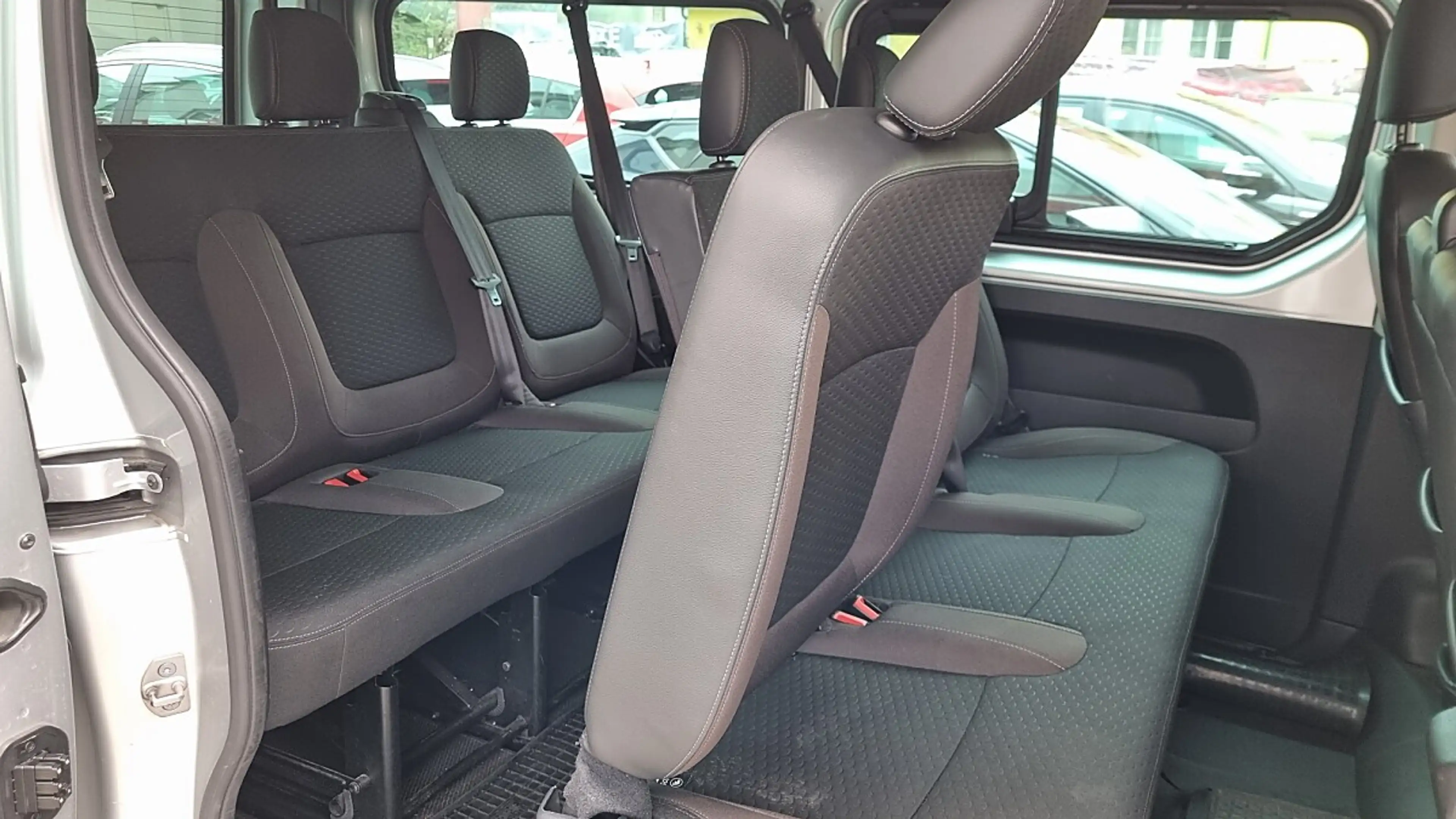 Fiat Talento Panorama 3,0t 1,6 EcoJet 120 L2H1 Family — photo 9