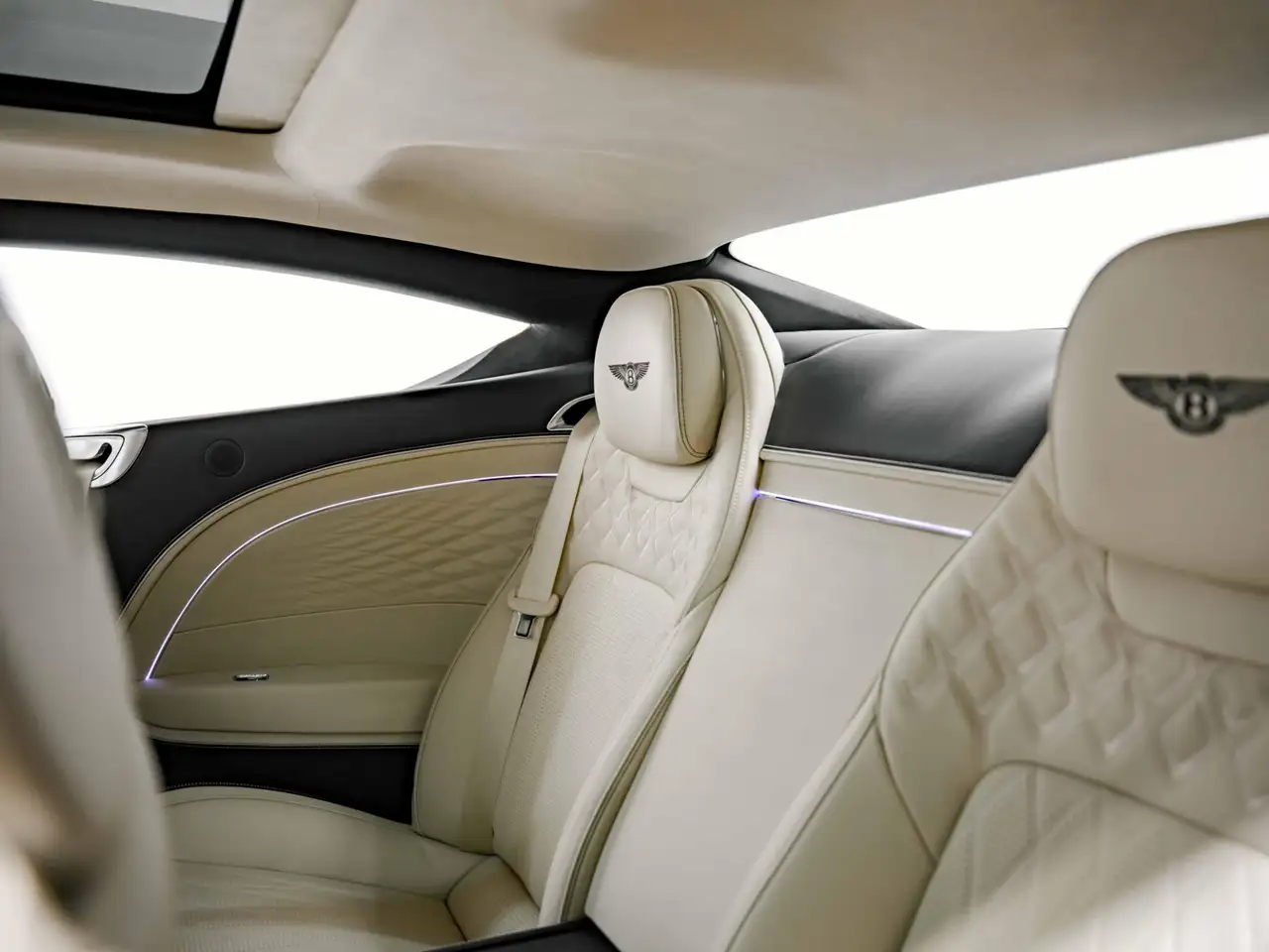 Bentley Continental GT 2026 — фото 13