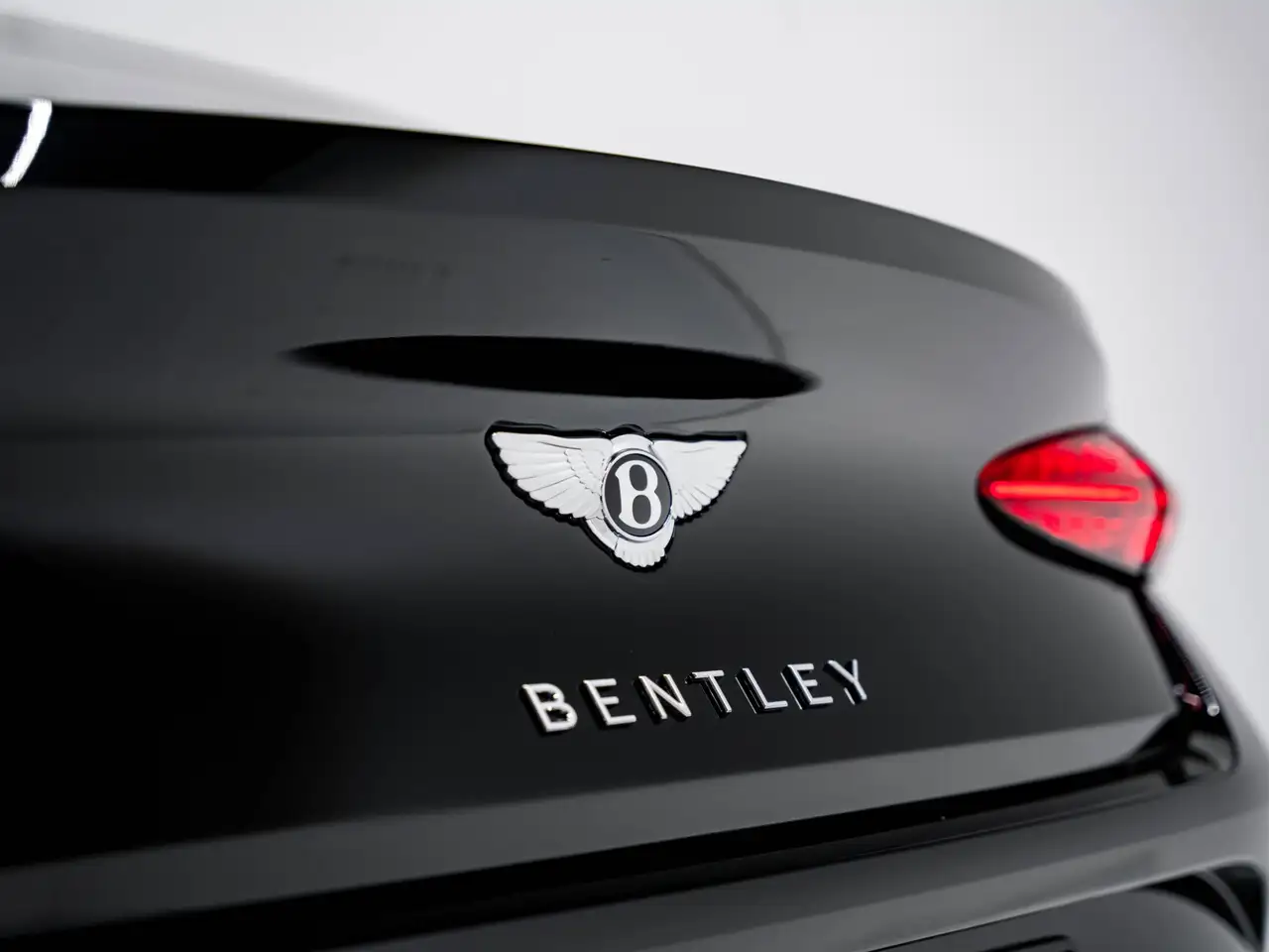 Bentley Continental GT 2026 — фото 9