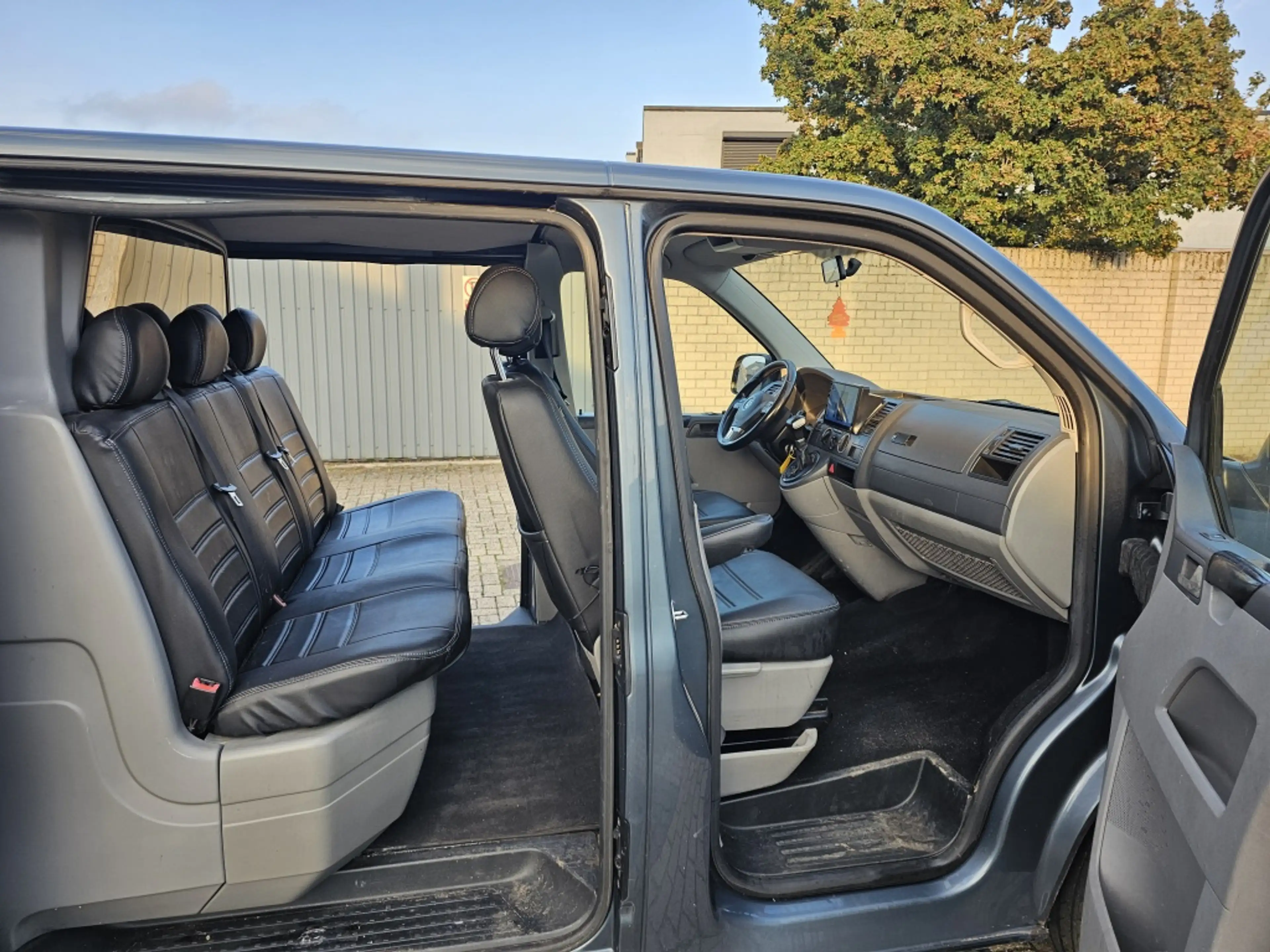 Volkswagen Transporter 2.5 TDI 340 Trend.DC — photo 16