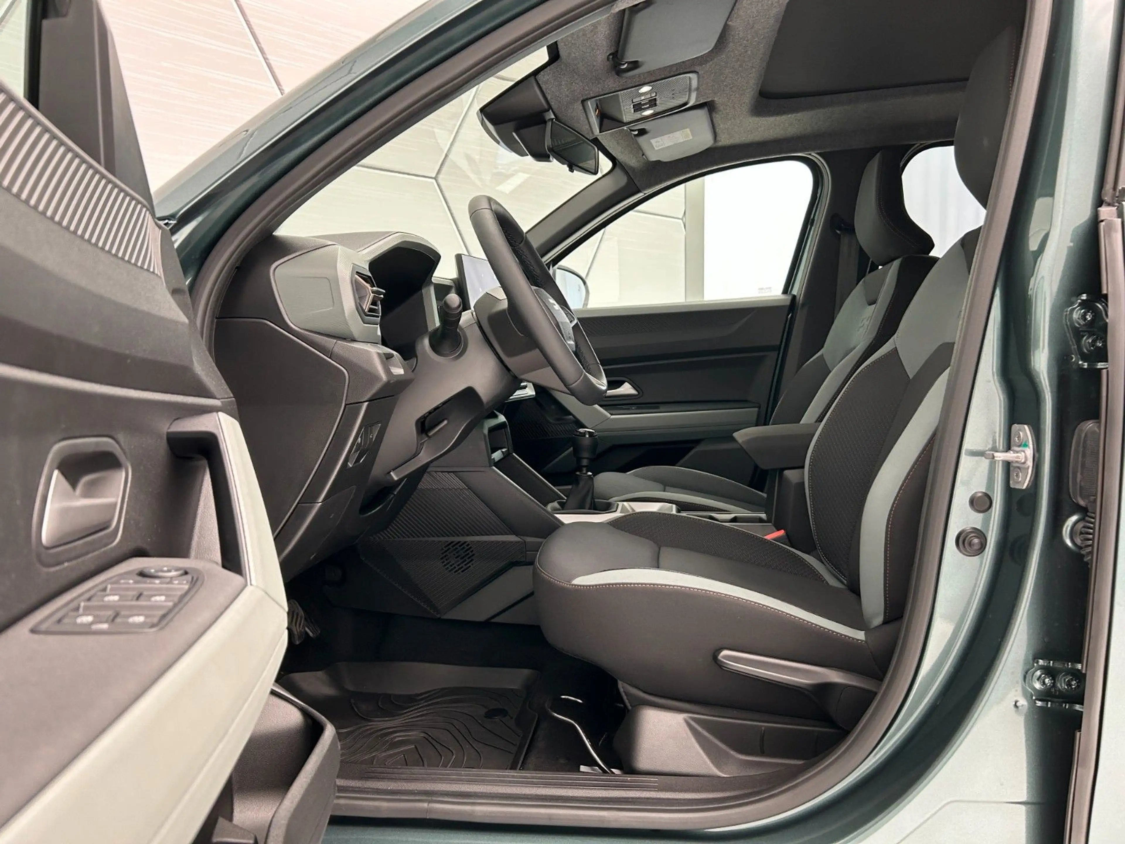 Dacia Bigster Extreme mild hybrid-G 140 Winter /City — photo 12