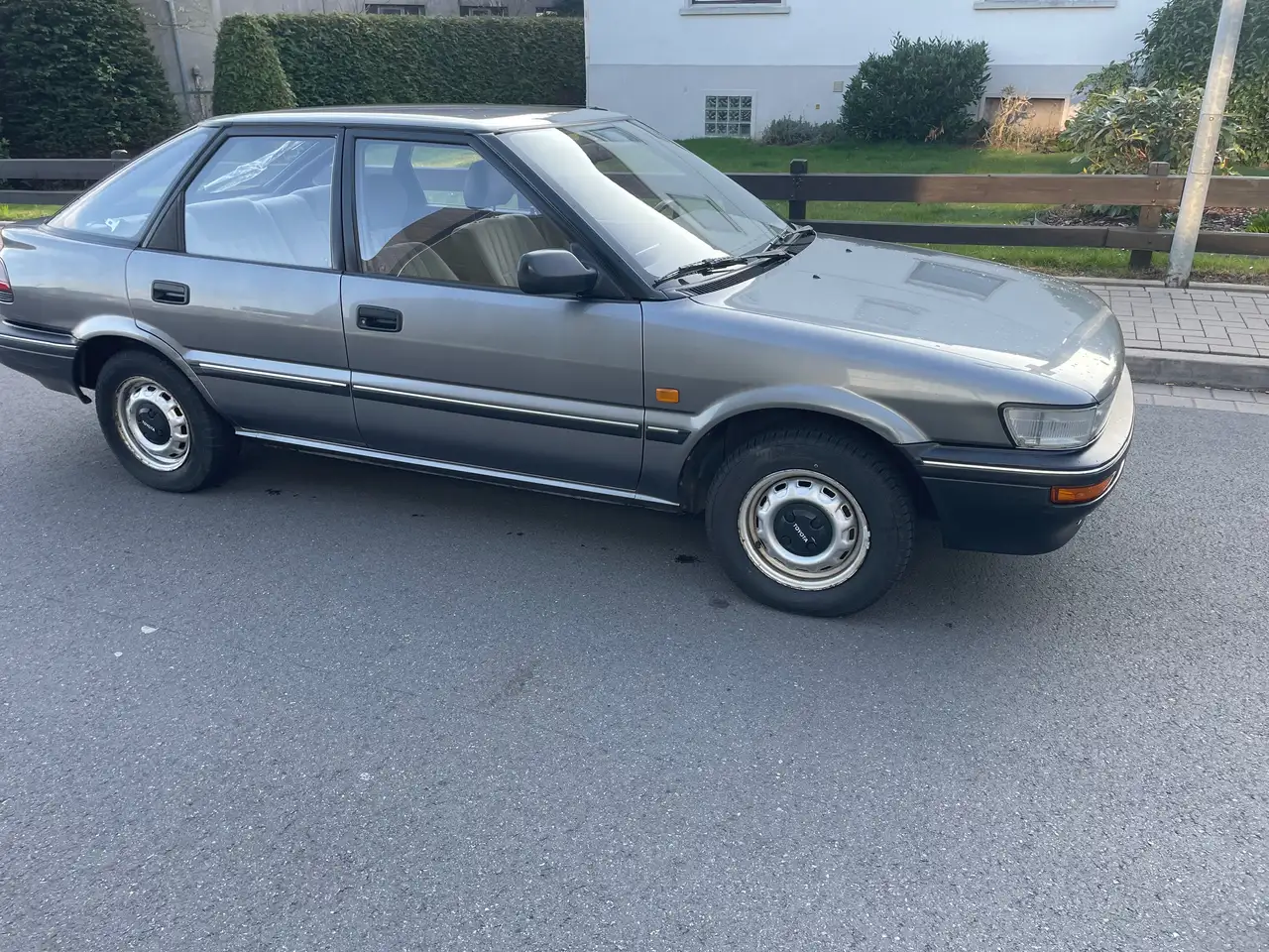 Toyota Corolla 1.3 XL aus erstet hand, tüv neu, foto 5