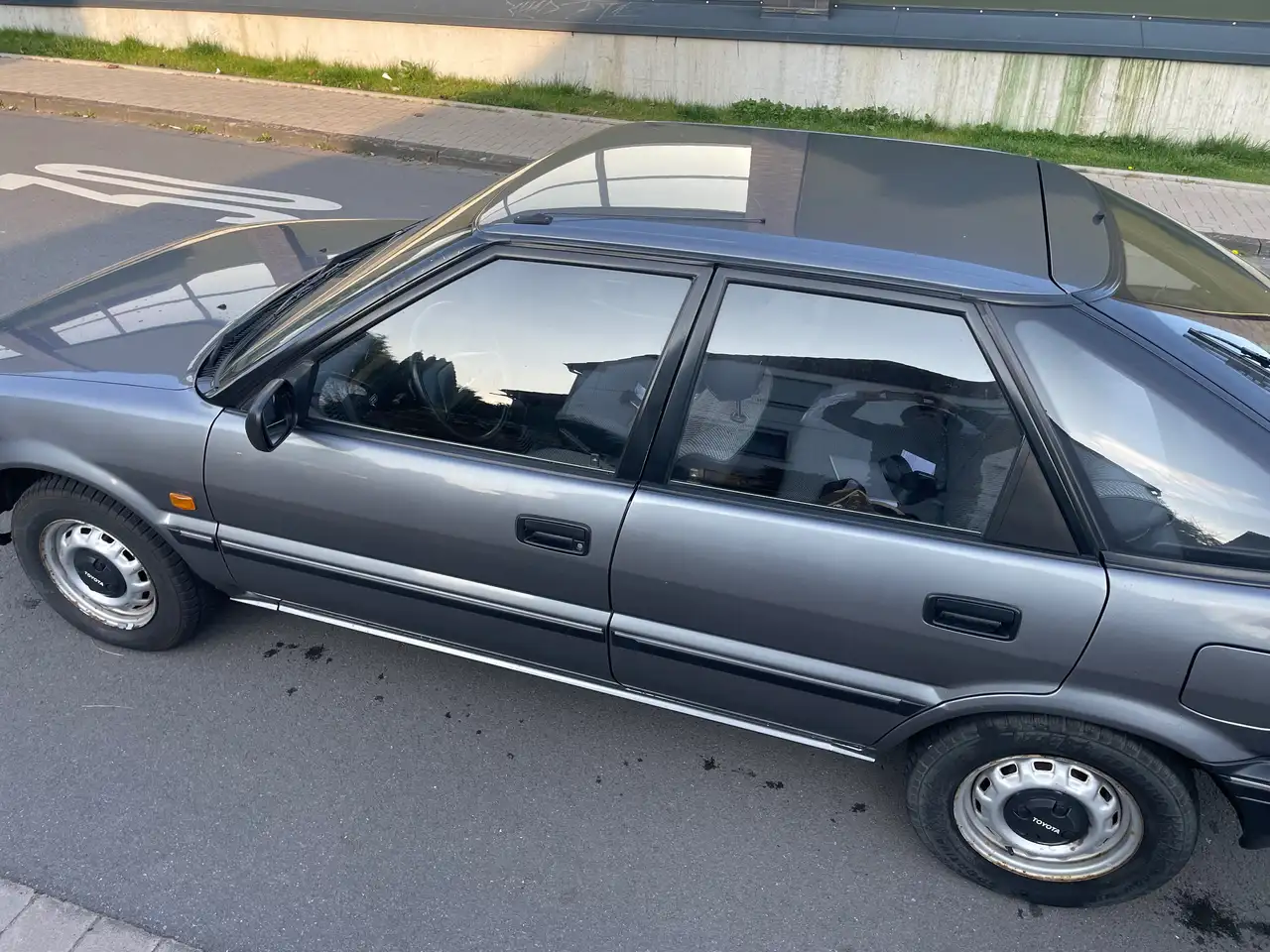 Toyota Corolla 1.3 XL aus erstet hand, tüv neu, foto 4