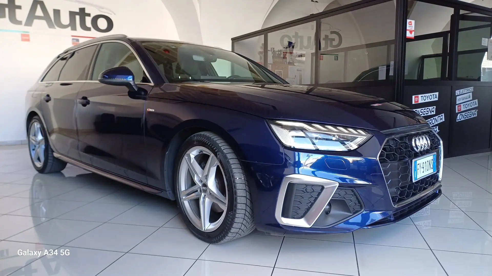 Audi A4 A4 Avant 35 2.0 tdi mhev S Line  163cv s-tronic Blu/Azzurro - 2