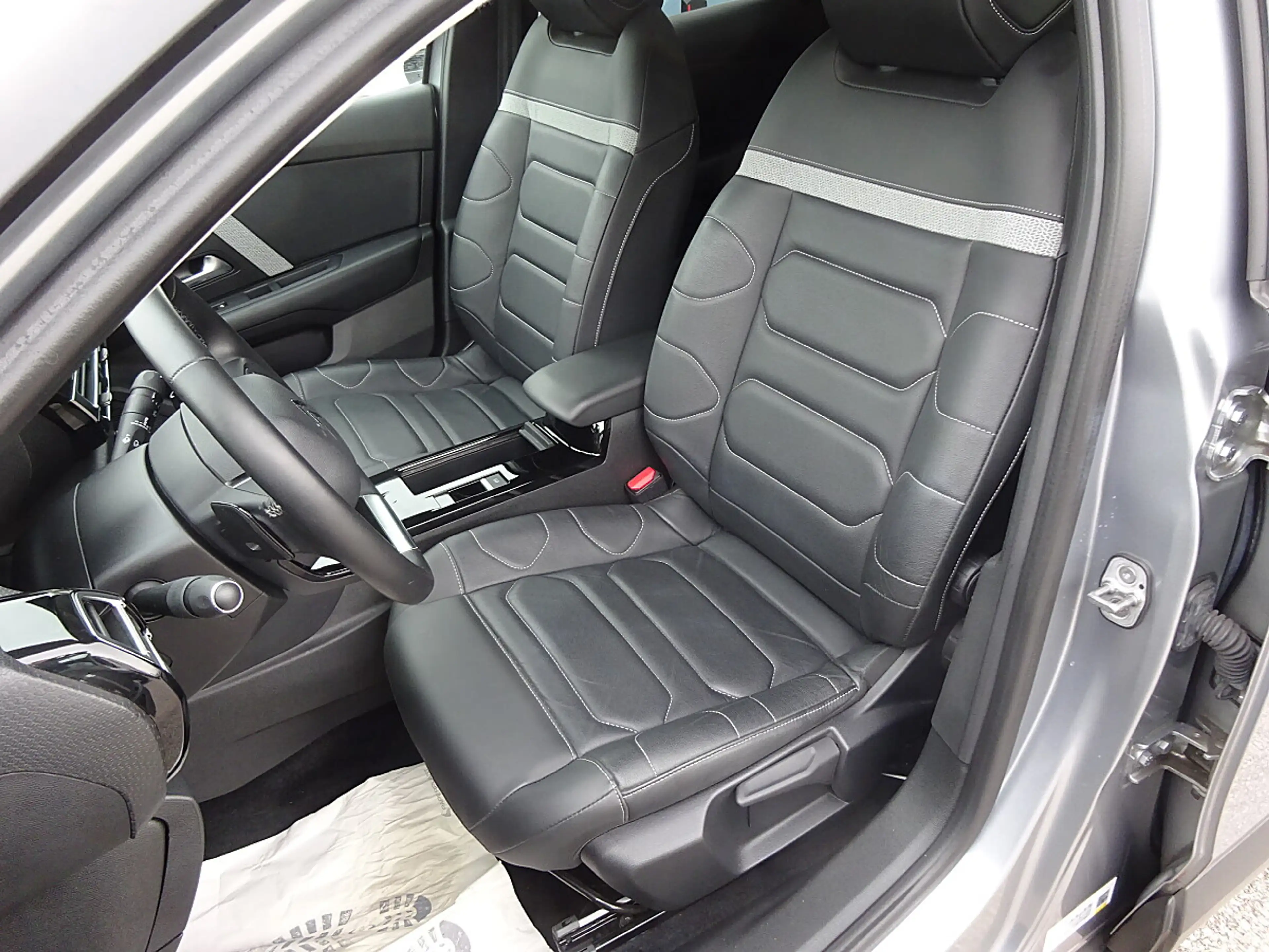 Citroen C4 BlueHDI 130 S&S Shine Edition EAT8 Aut. — photo 5
