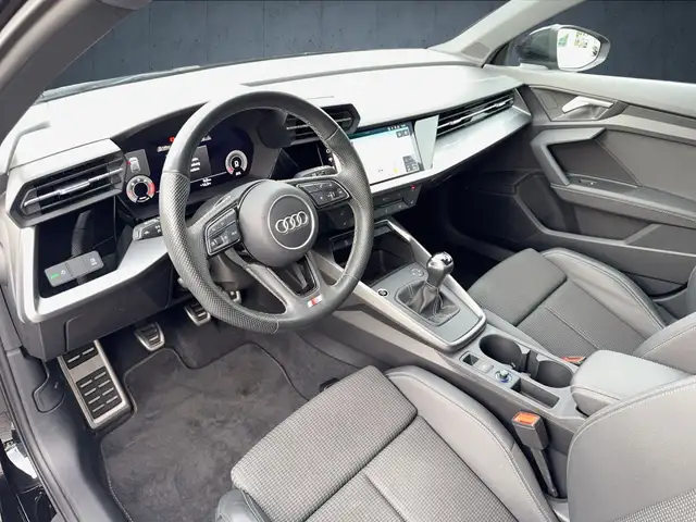 Audi A3 view 9