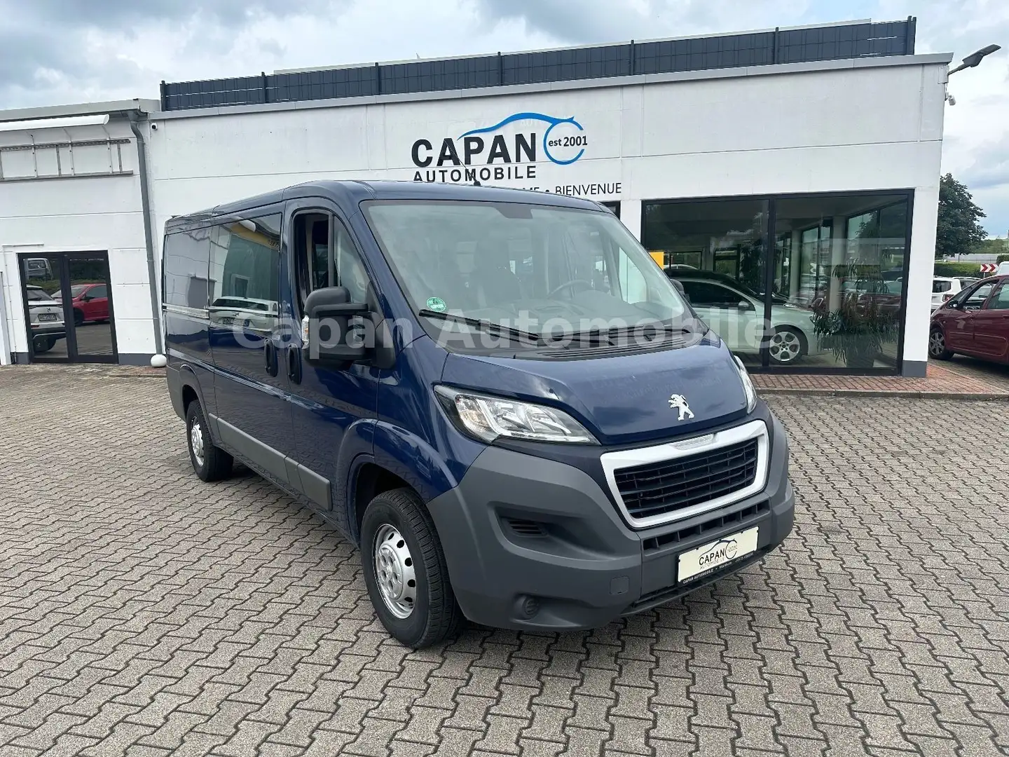 Peugeot Boxer 1.Hand/WenigKM/AHK/Tüv.Neu/PDC/EURO6 Kék - 1