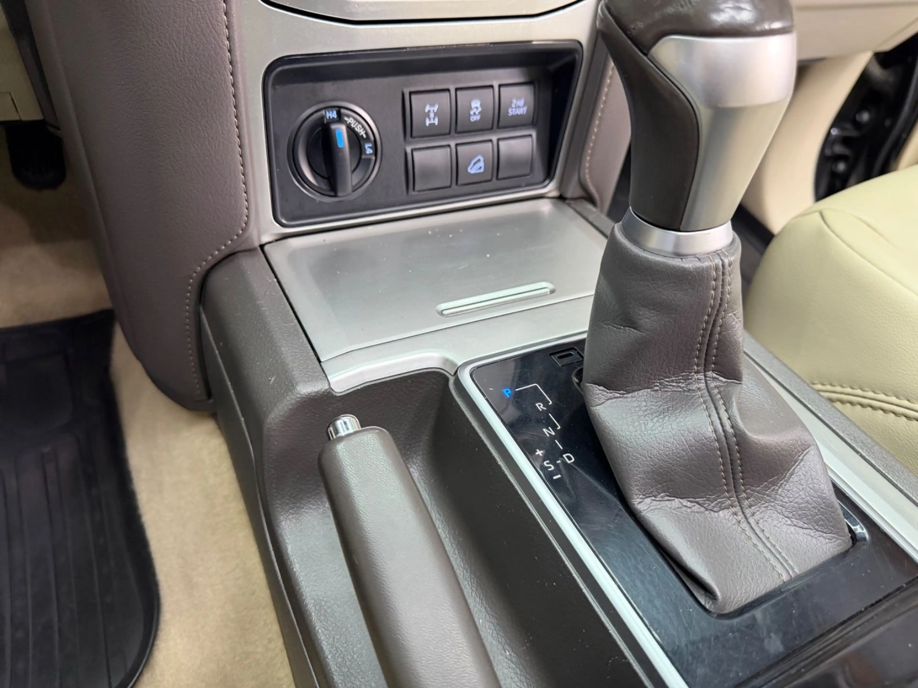 Toyota Land Cruiser 2.8 D-4D Executive Automatik°AHK° — photo 14