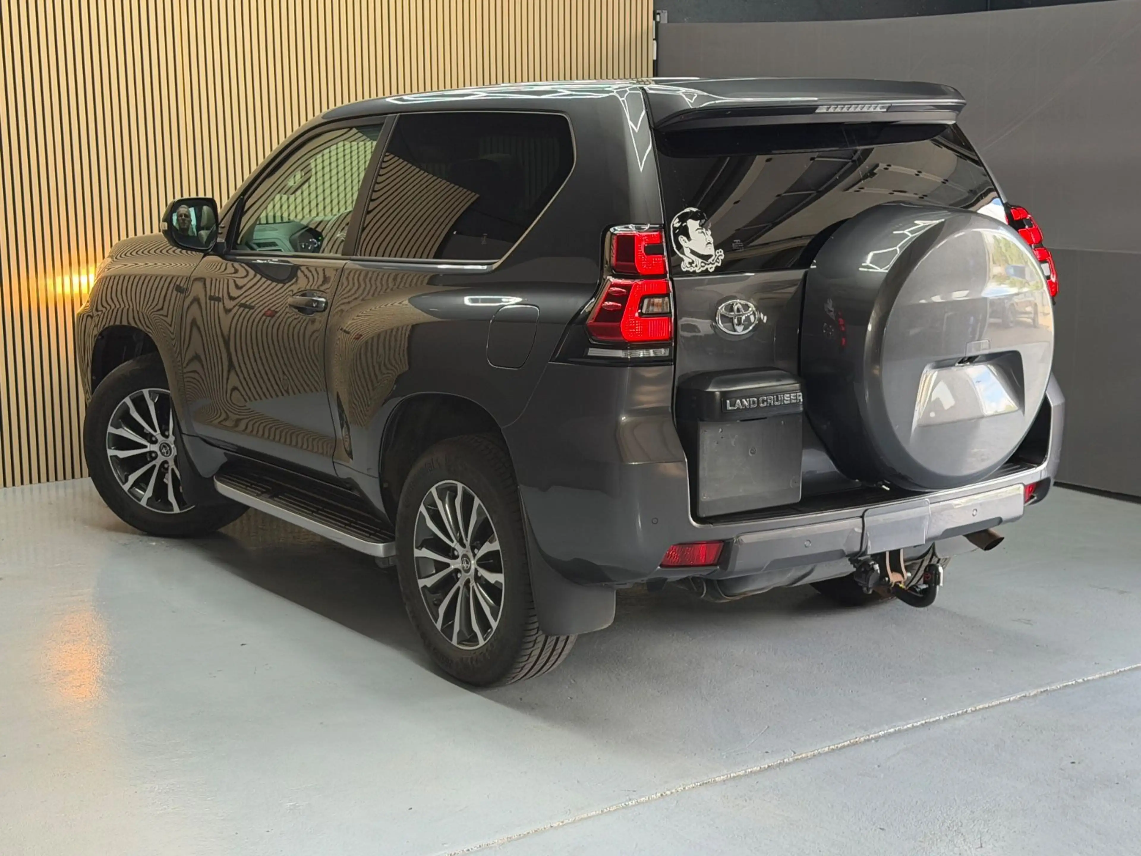 Toyota Land Cruiser 2.8 D-4D Executive Automatik°AHK° — photo 7