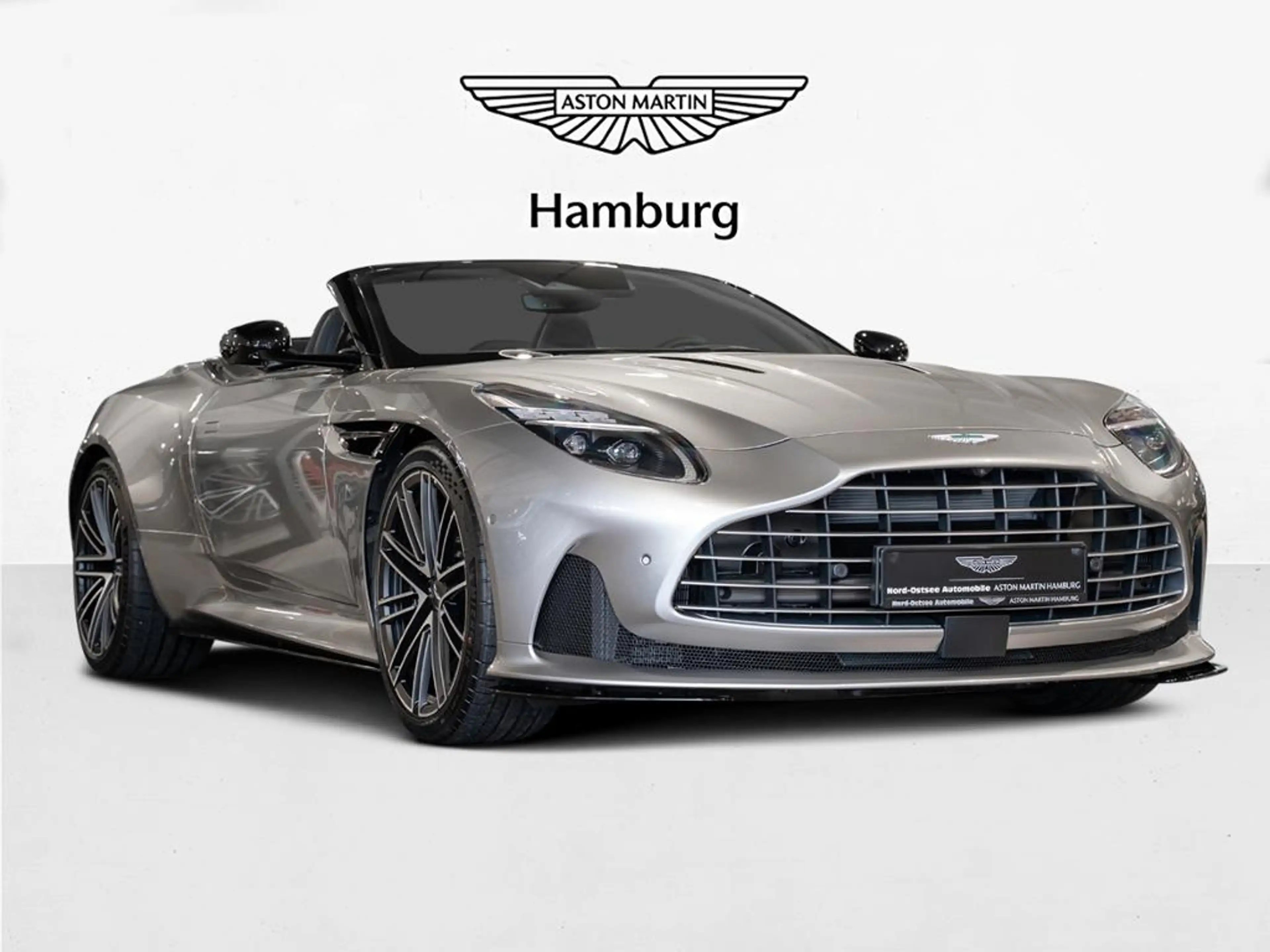 Aston Martin DB12 Volante Aston Martin Hamburg — photo 2