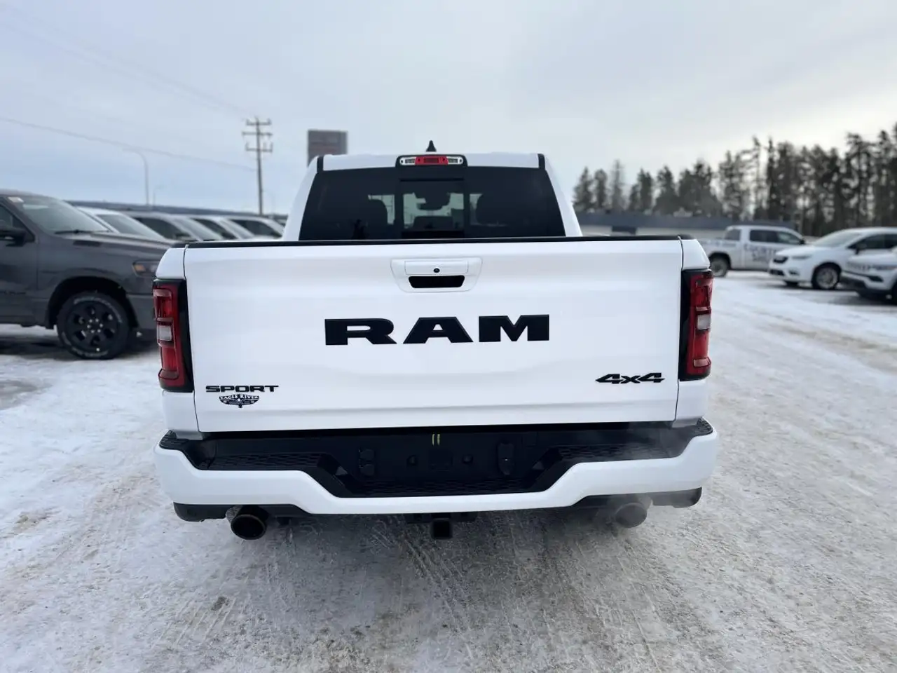 RAM 1500 снимка RAM 1500